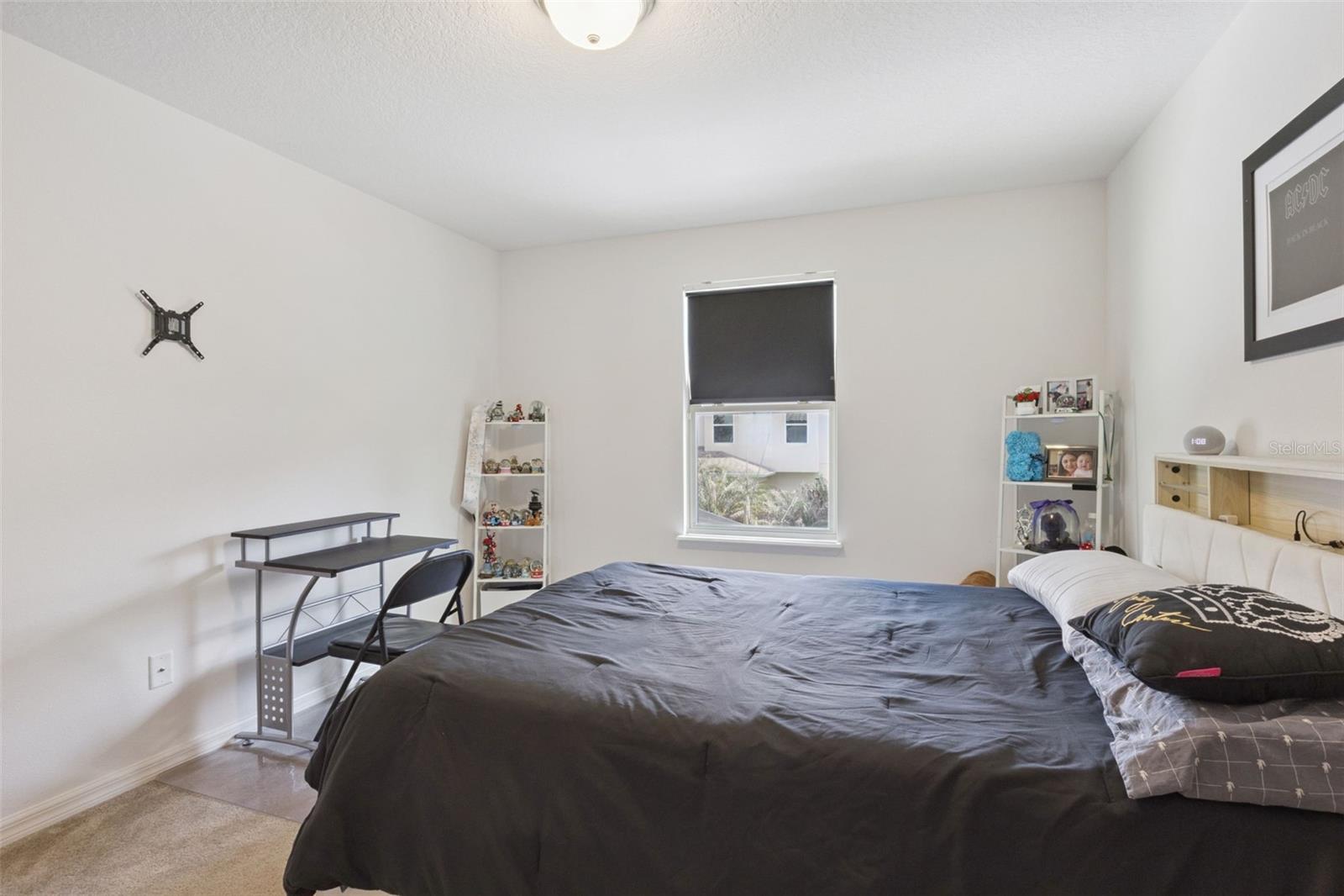 Image 33 of 60 For 940 Marsh Reed Drive