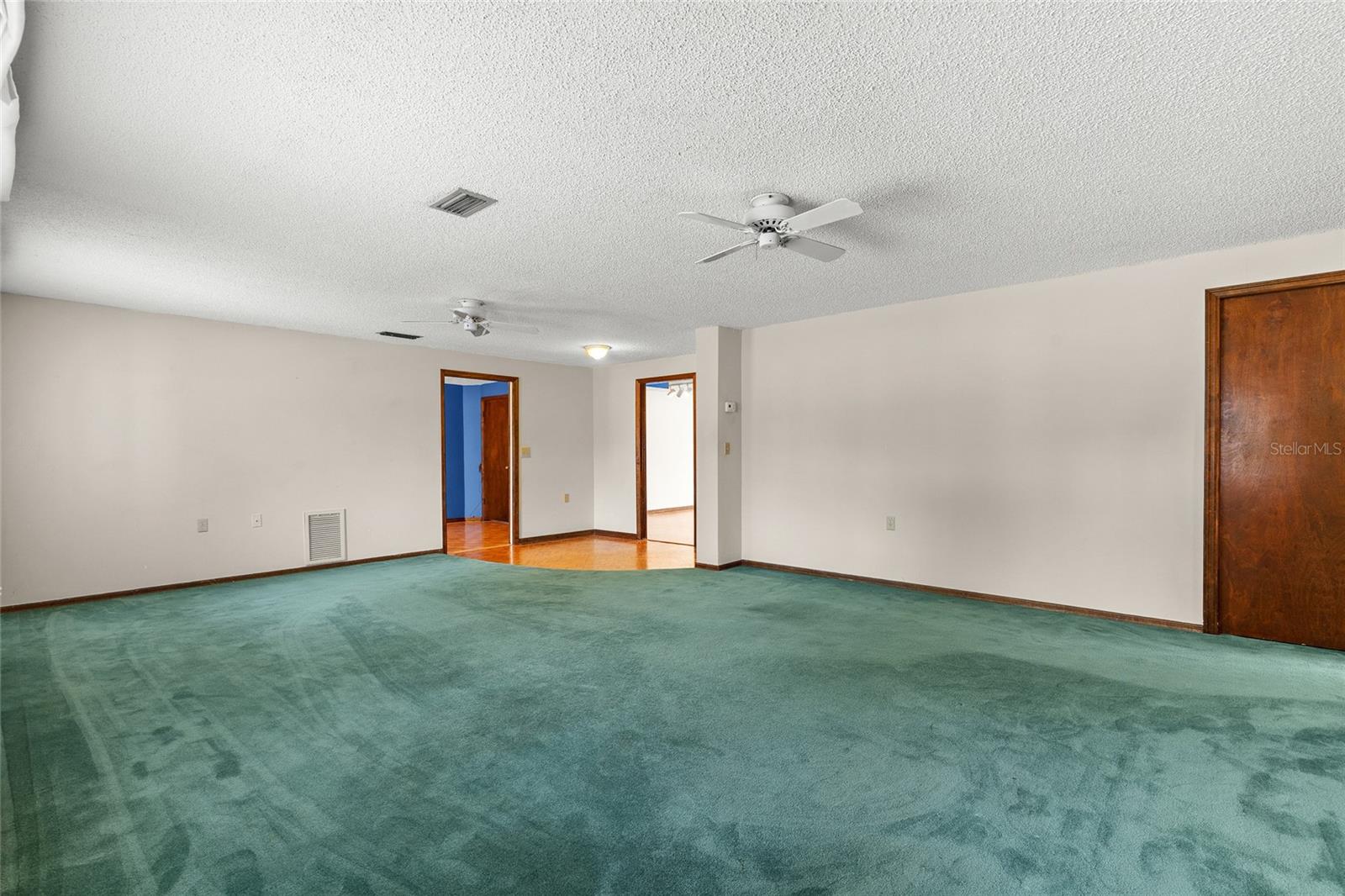 Image 7 of 33 For 1525 Swann Avenue