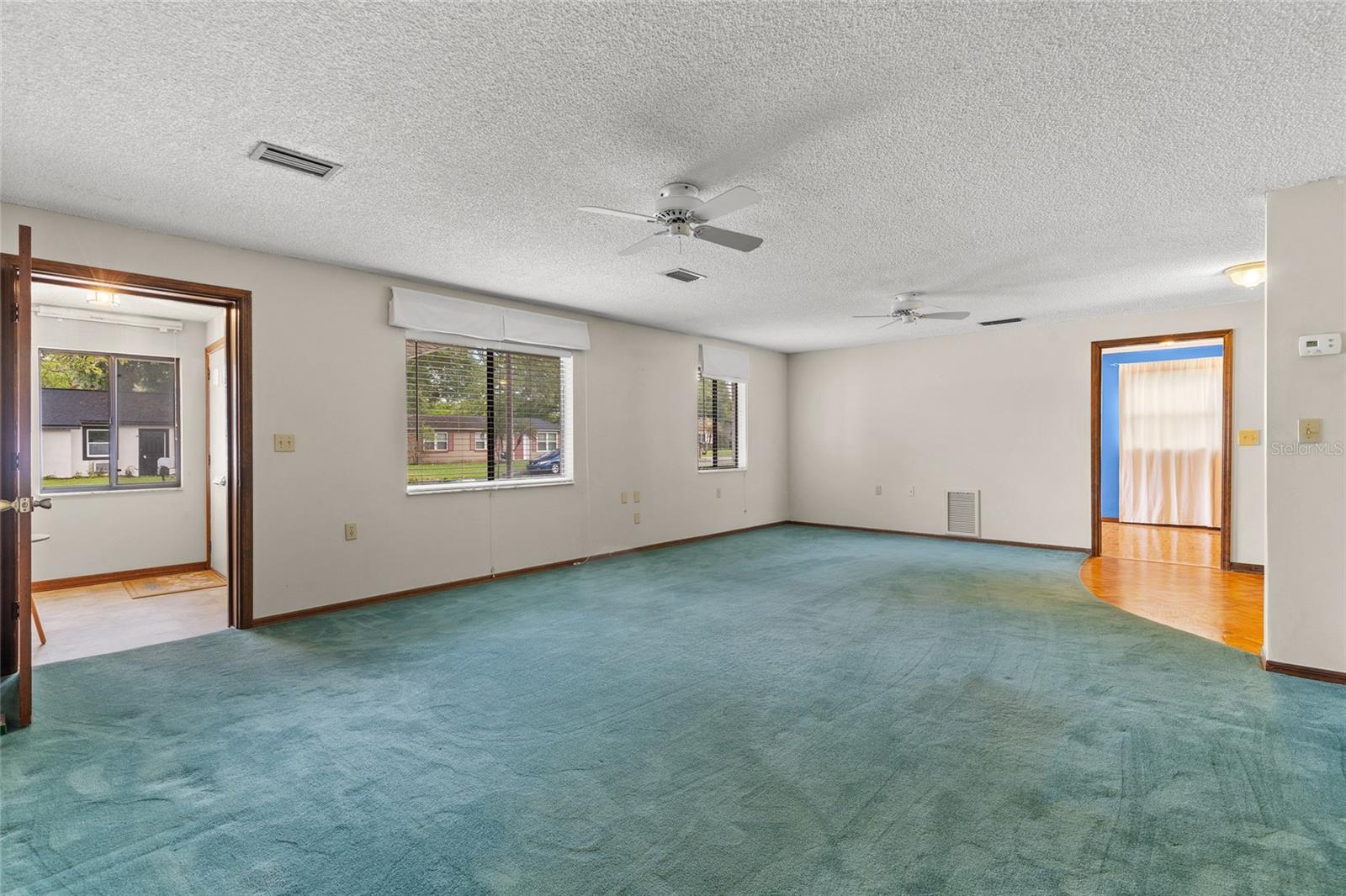 Image 8 of 33 For 1525 Swann Avenue