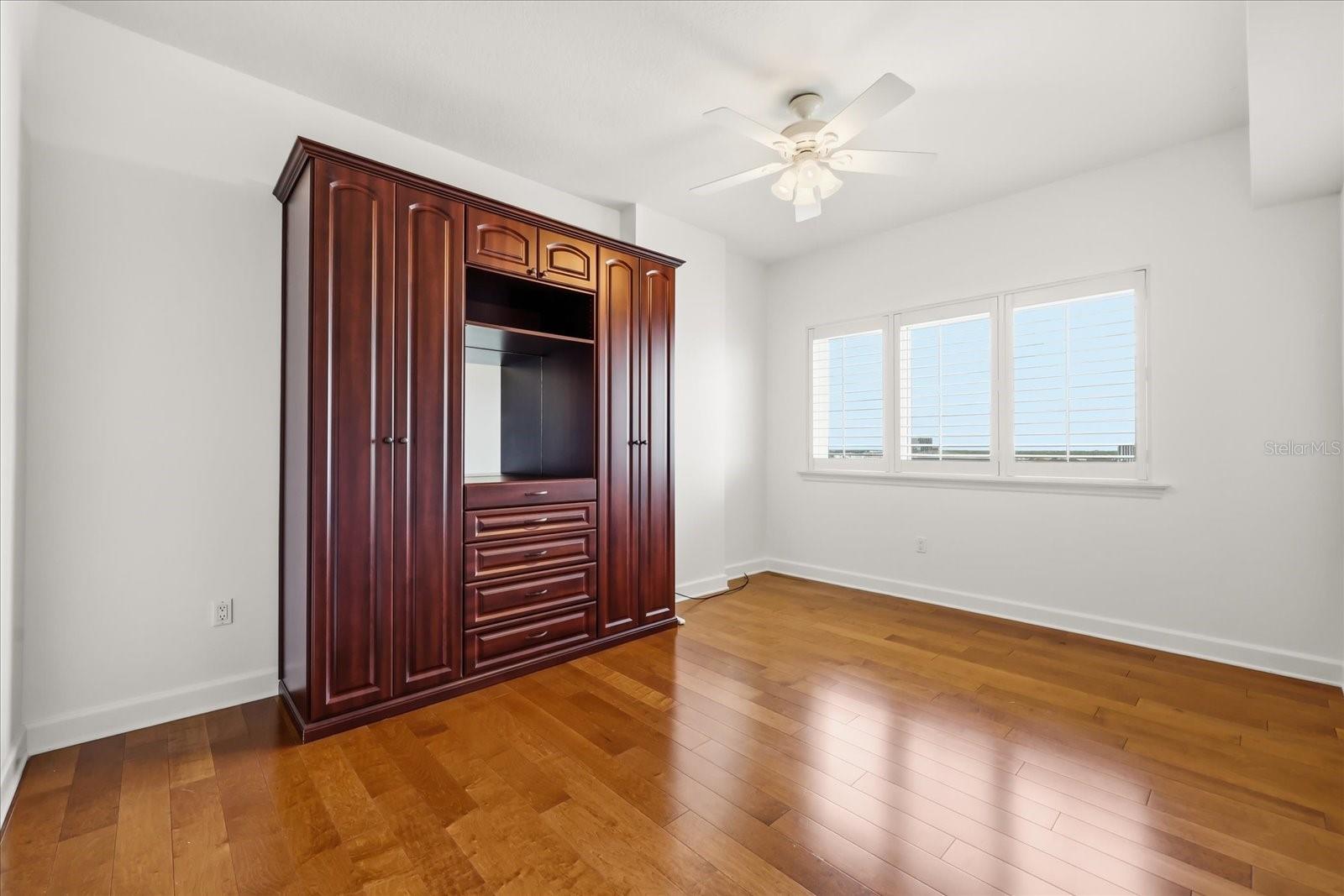 Image 20 of 38 For 100 Eola Drive 1605