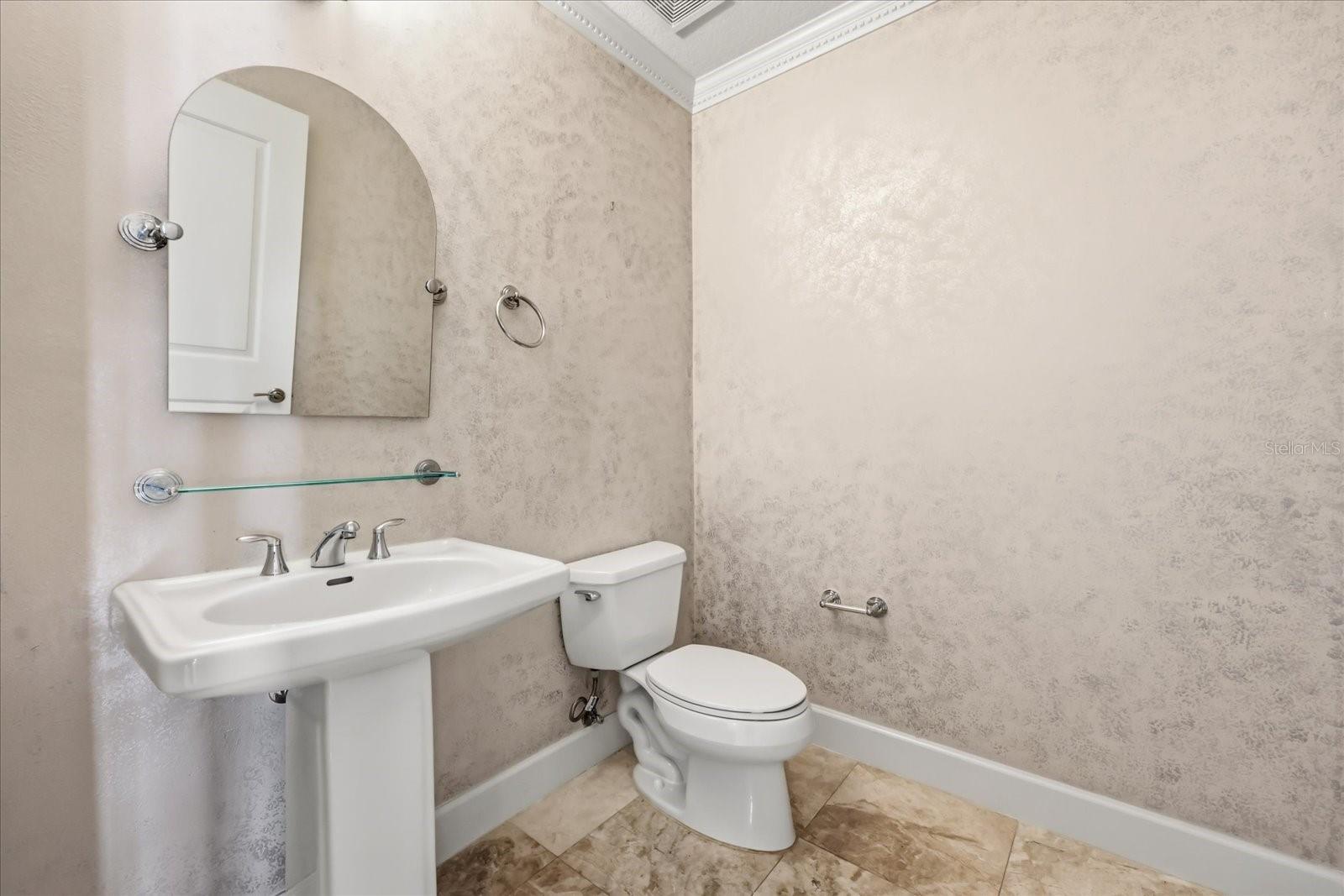 Image 22 of 38 For 100 Eola Drive 1605