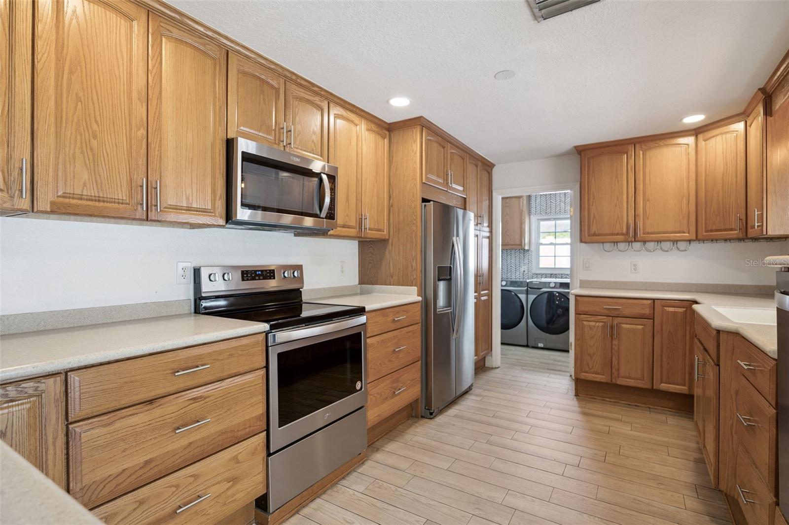 Image 11 of 63 For 603 Sweetwater Boulevard