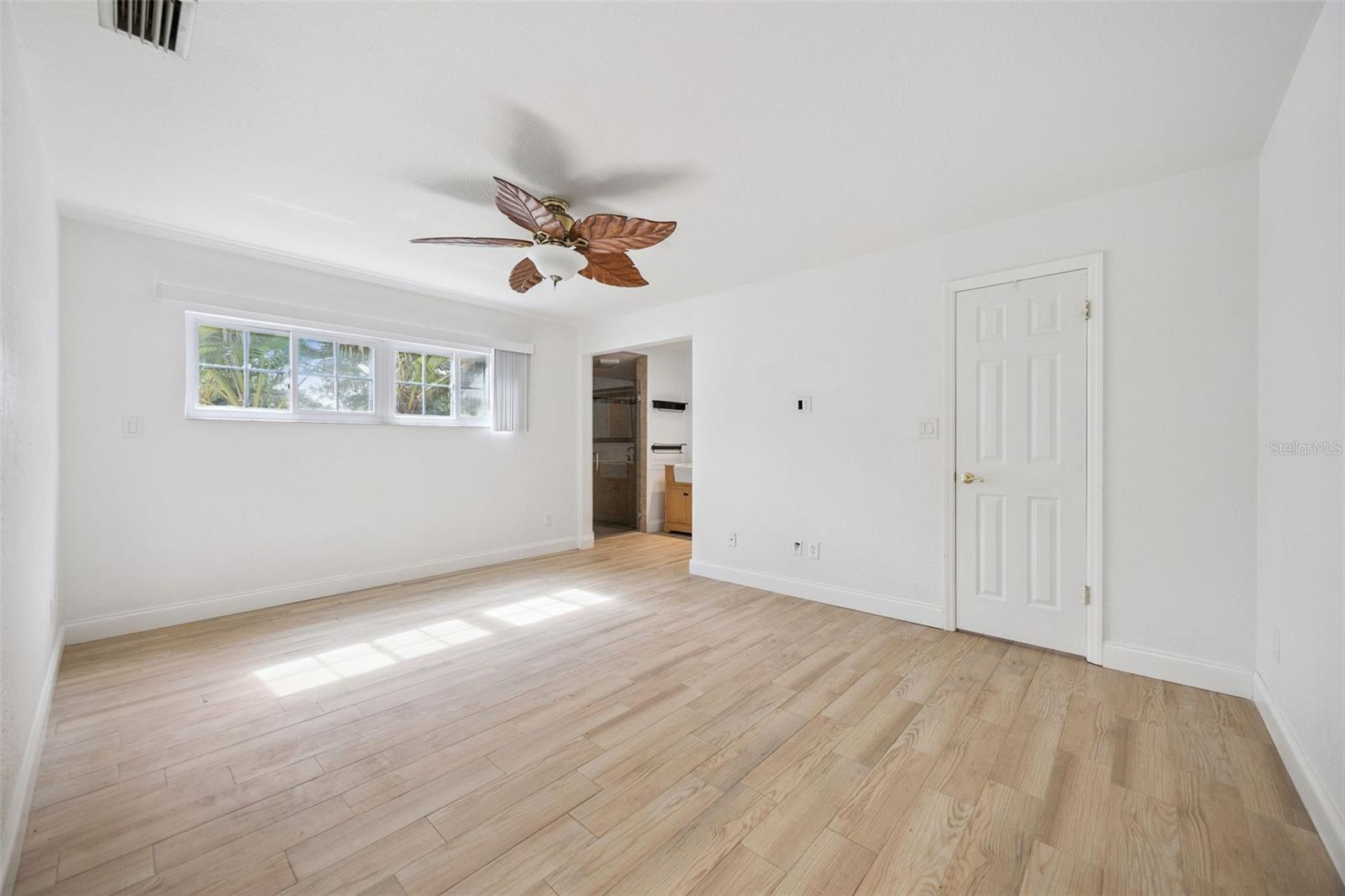 Image 15 of 63 For 603 Sweetwater Boulevard