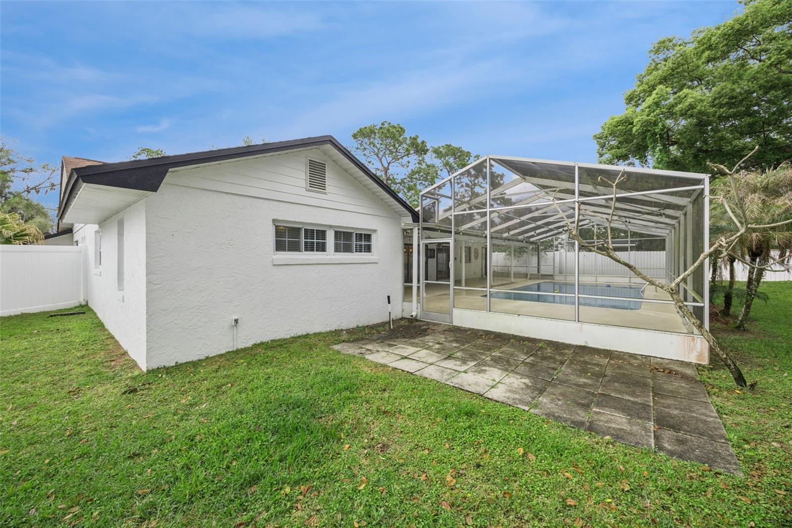 Image 29 of 63 For 603 Sweetwater Boulevard