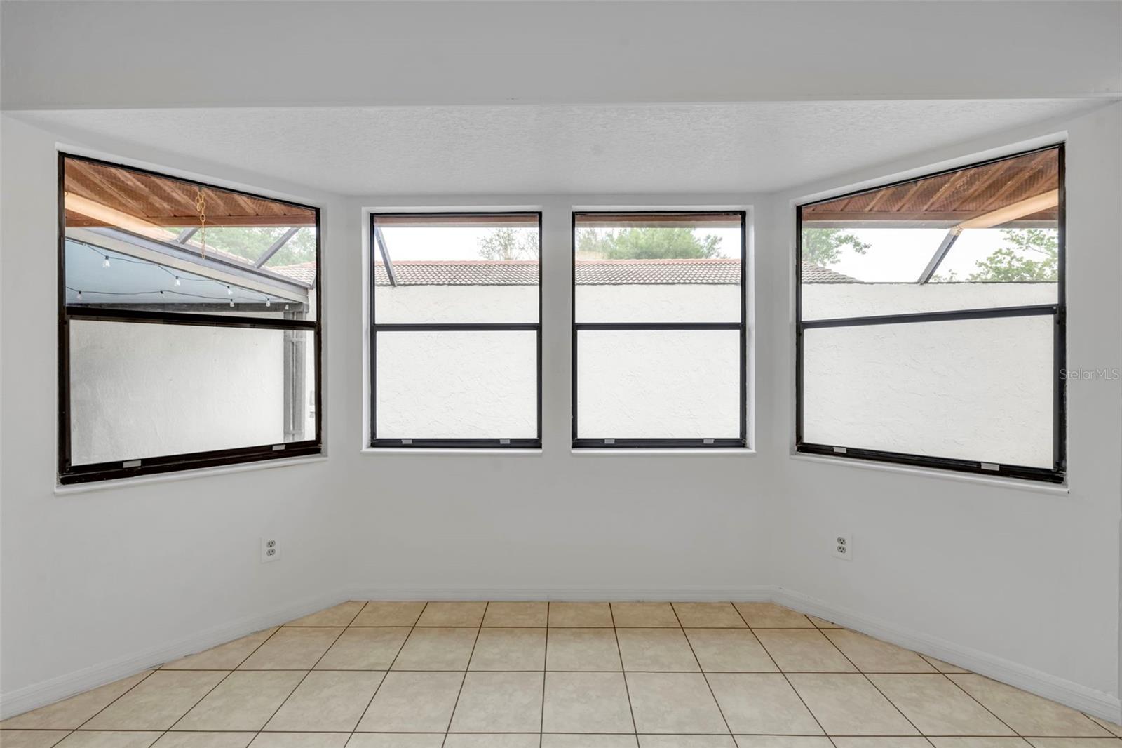 Image 12 of 29 For 736 Warrenton Road