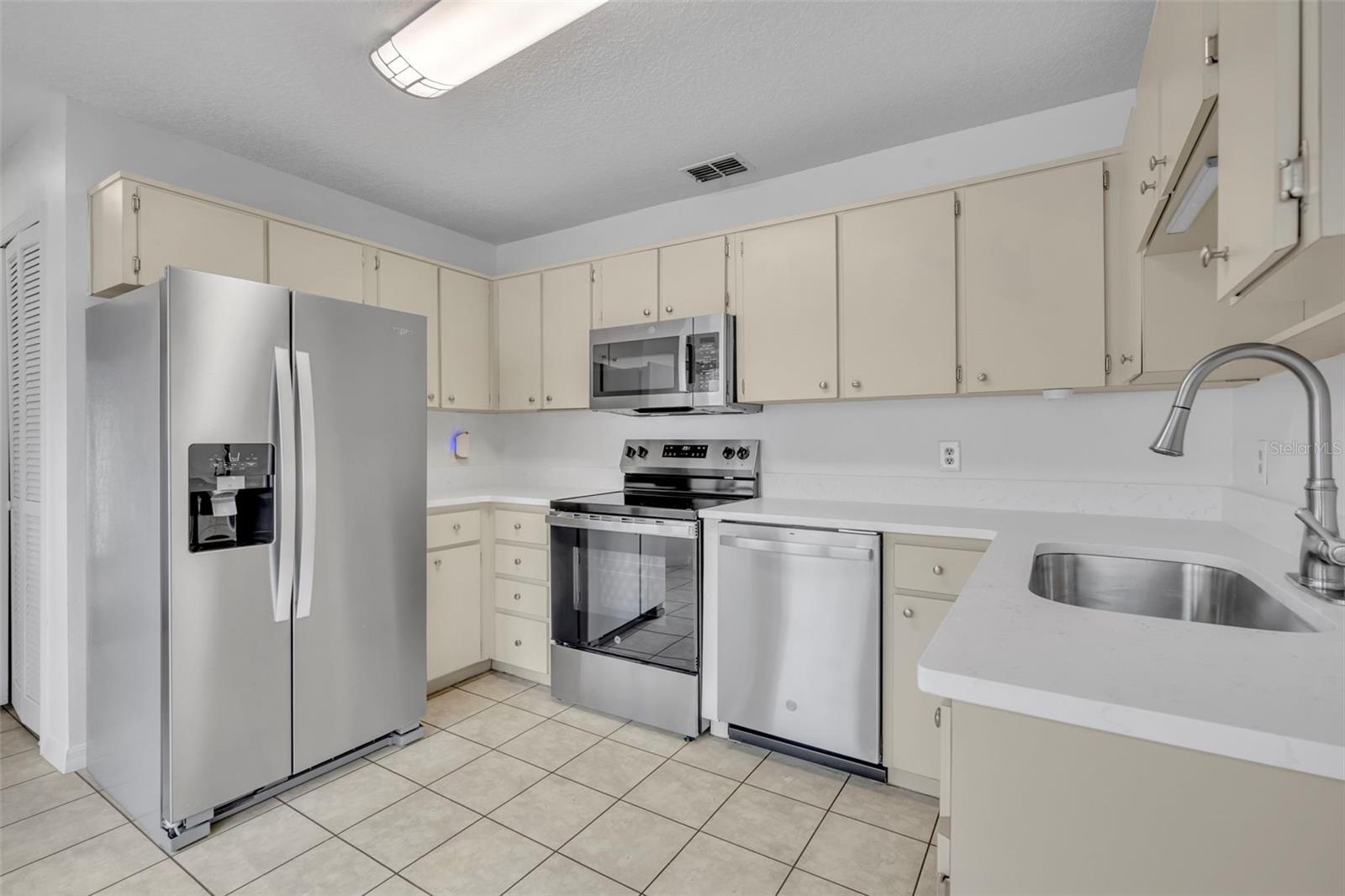 Image 9 of 29 For 736 Warrenton Road