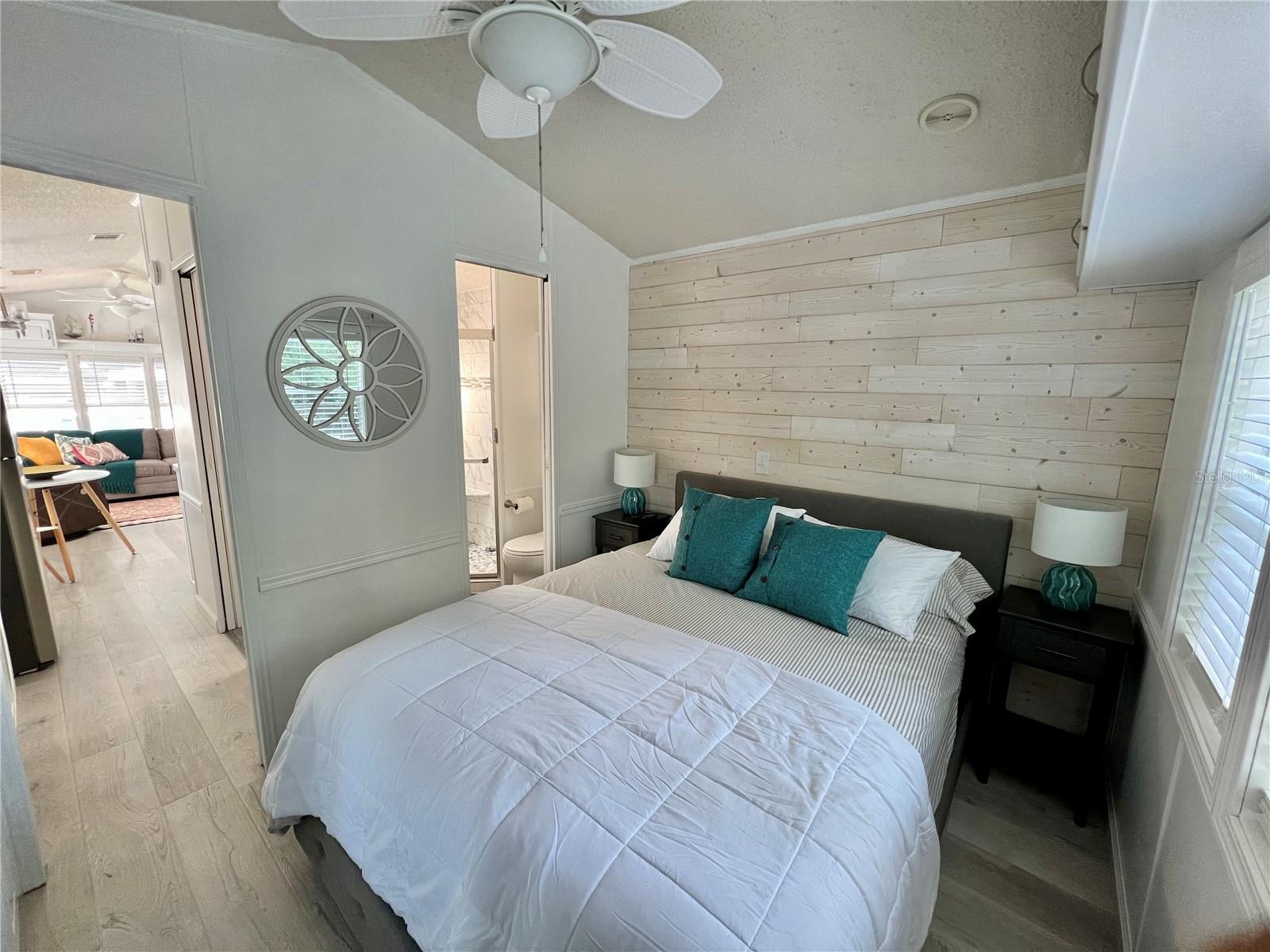 Image 4 of 20 For 9000 Us Highway 192  929