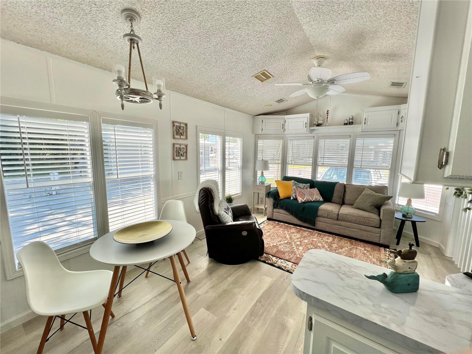 Image 9 of 20 For 9000 Us Highway 192  929