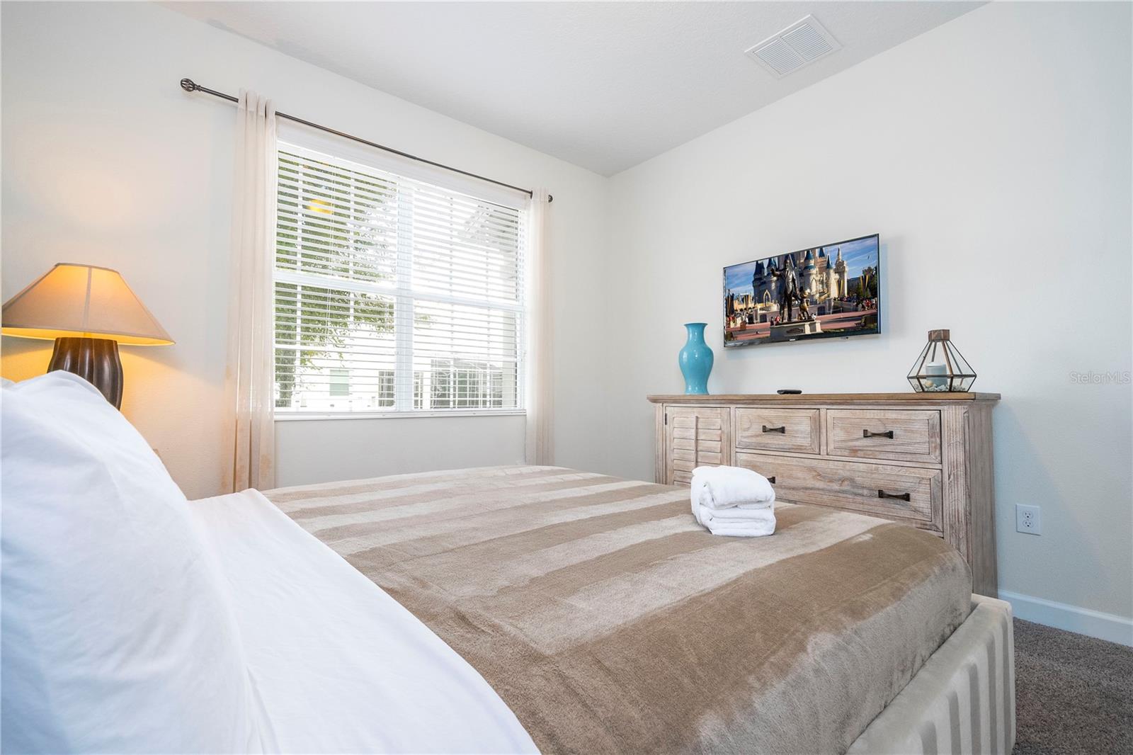 Image 16 of 100 For 1646 Moon Valley Drive