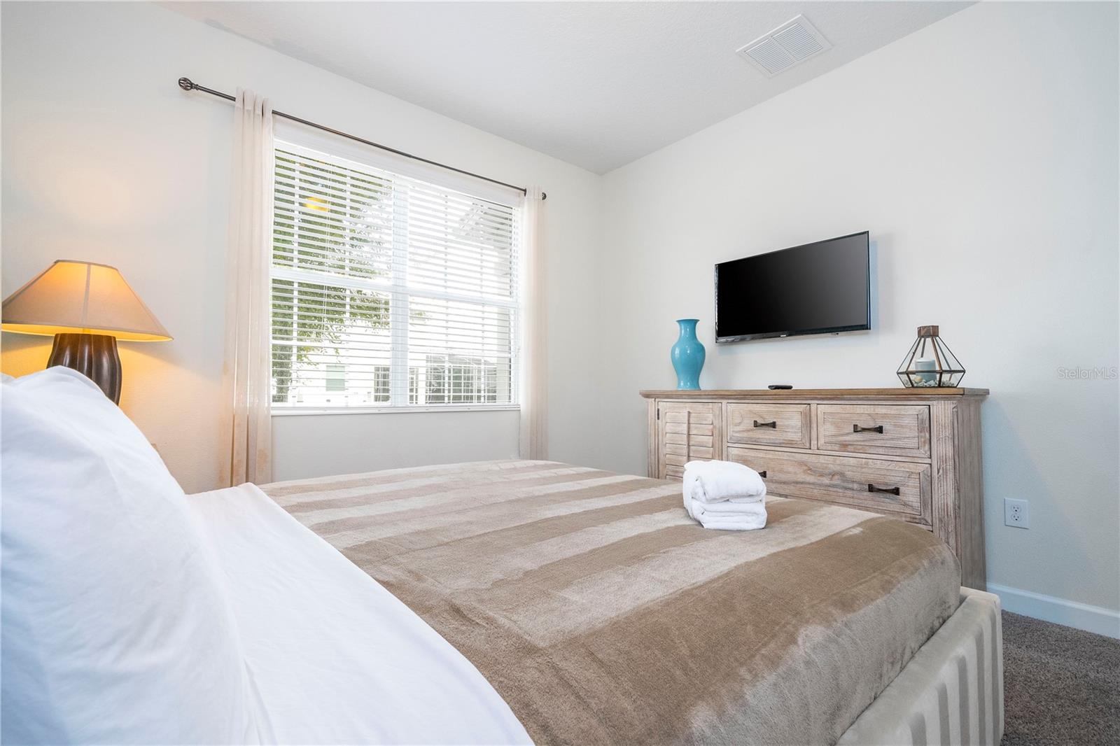 Image 17 of 100 For 1646 Moon Valley Drive