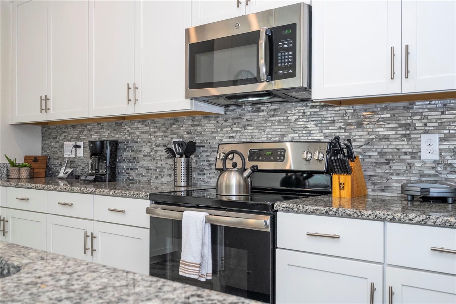 Image 43 of 100 For 1646 Moon Valley Drive