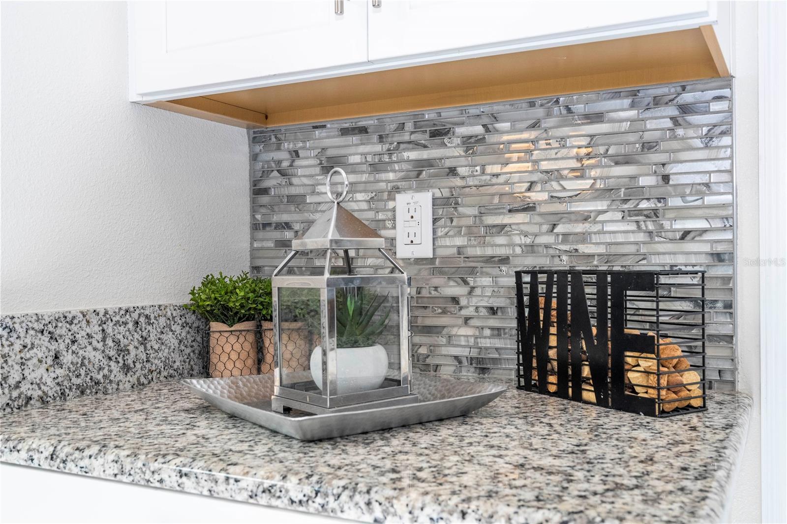 Image 46 of 100 For 1646 Moon Valley Drive