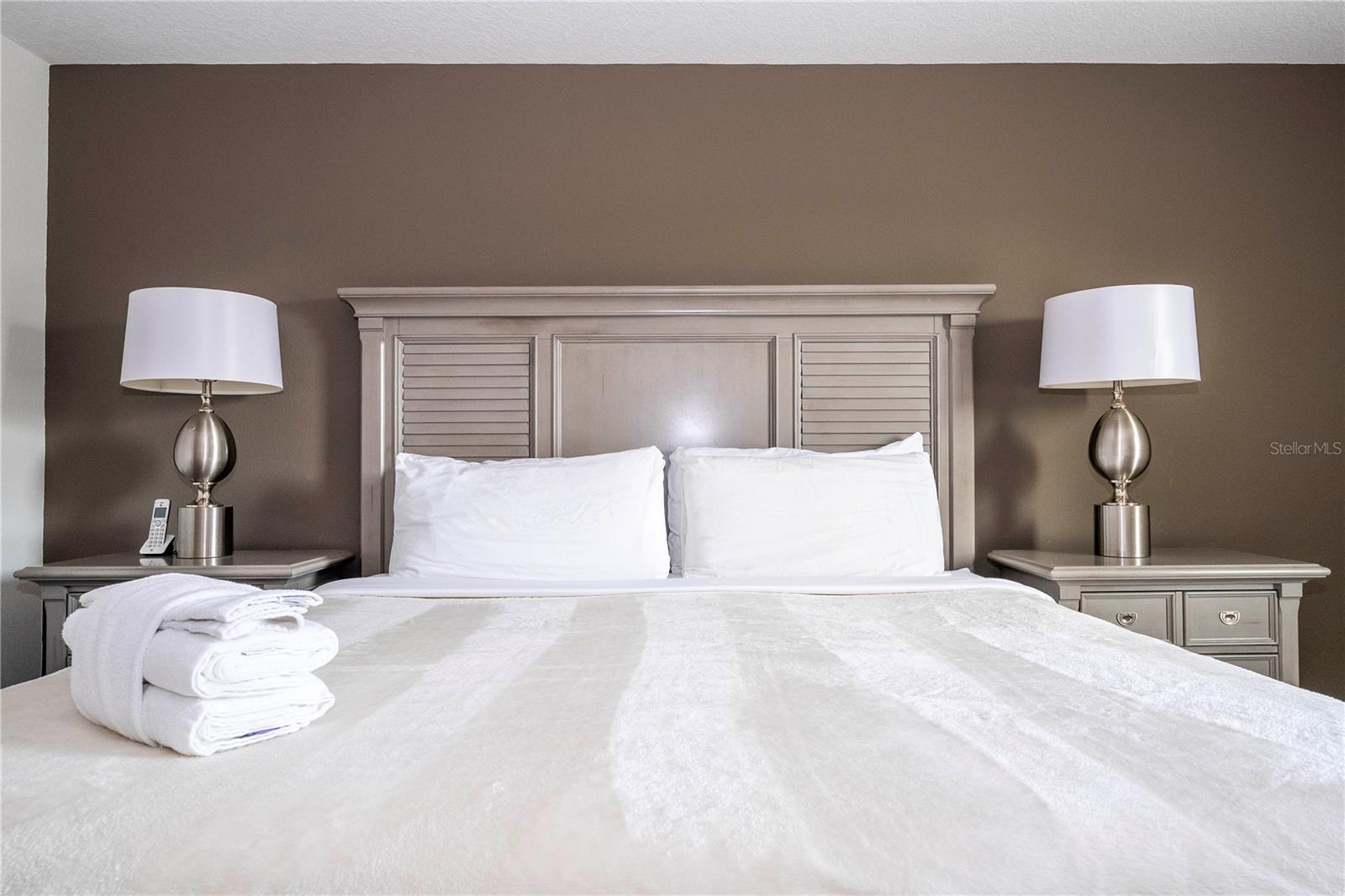 Image 82 of 100 For 1646 Moon Valley Drive