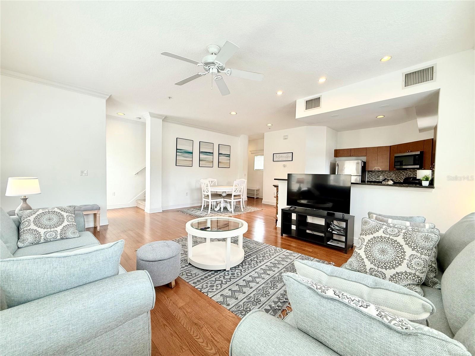 Image 8 of 19 For 630 Blue Taverna Lane