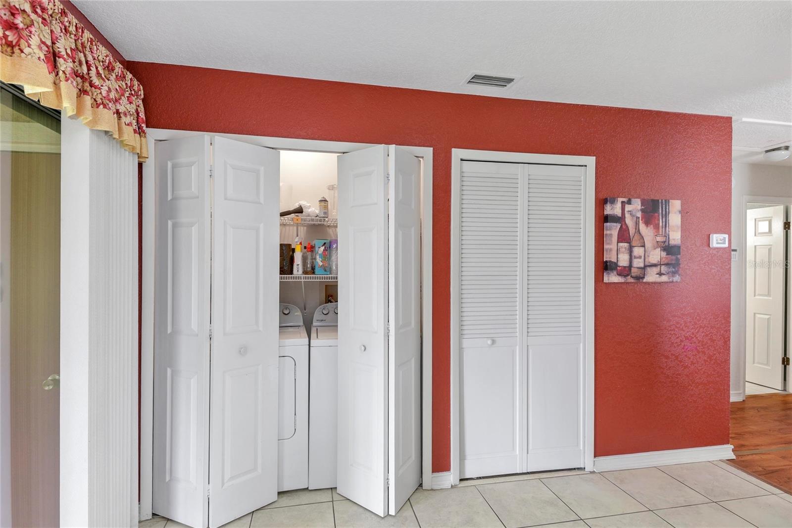 Image 13 of 32 For 610 Casa Park G Court