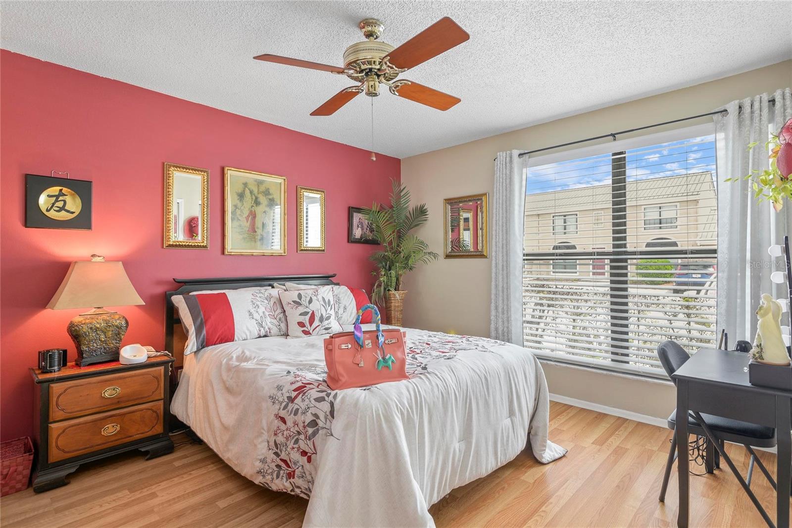 Image 16 of 32 For 610 Casa Park G Court