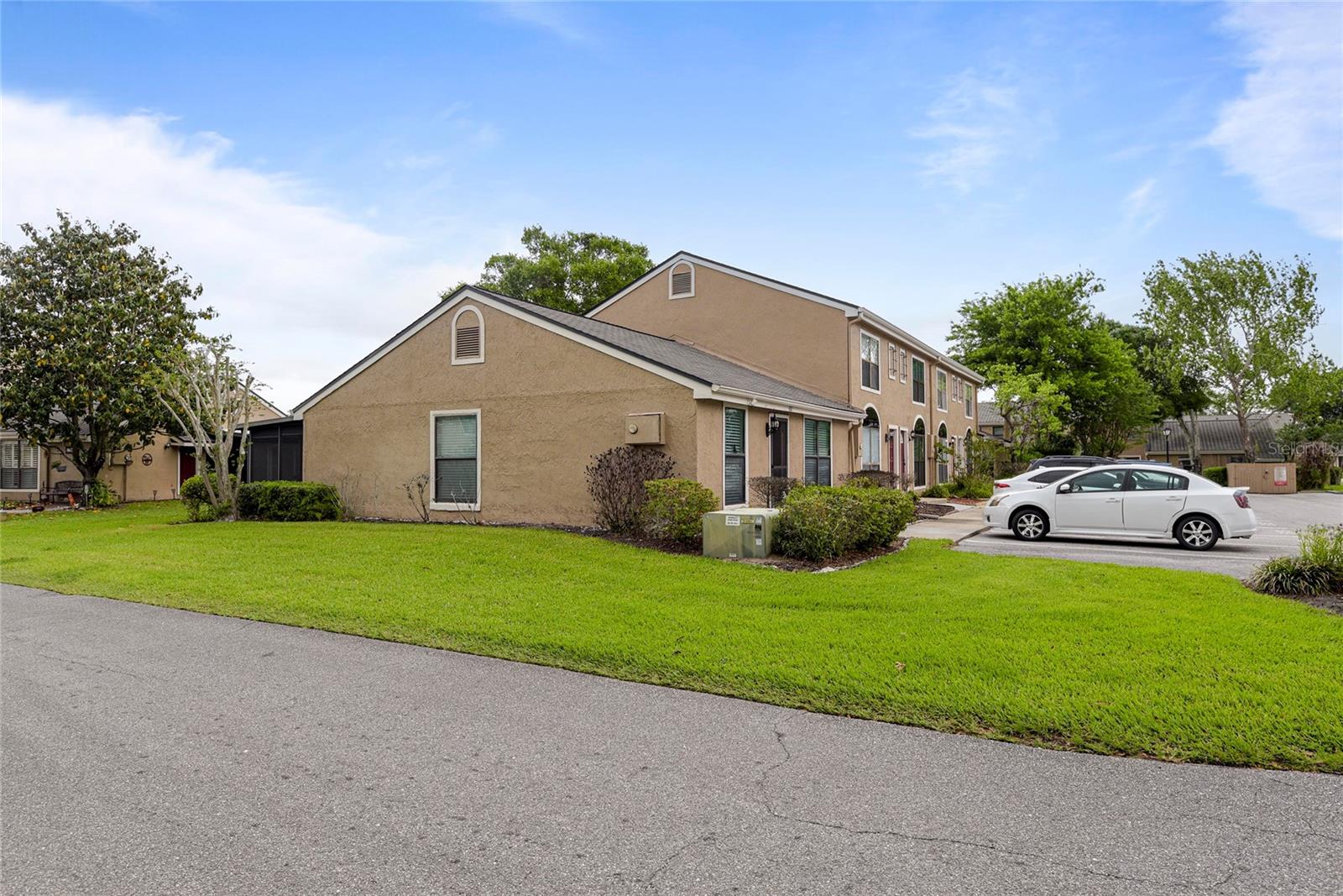 Image 21 of 32 For 610 Casa Park G Court