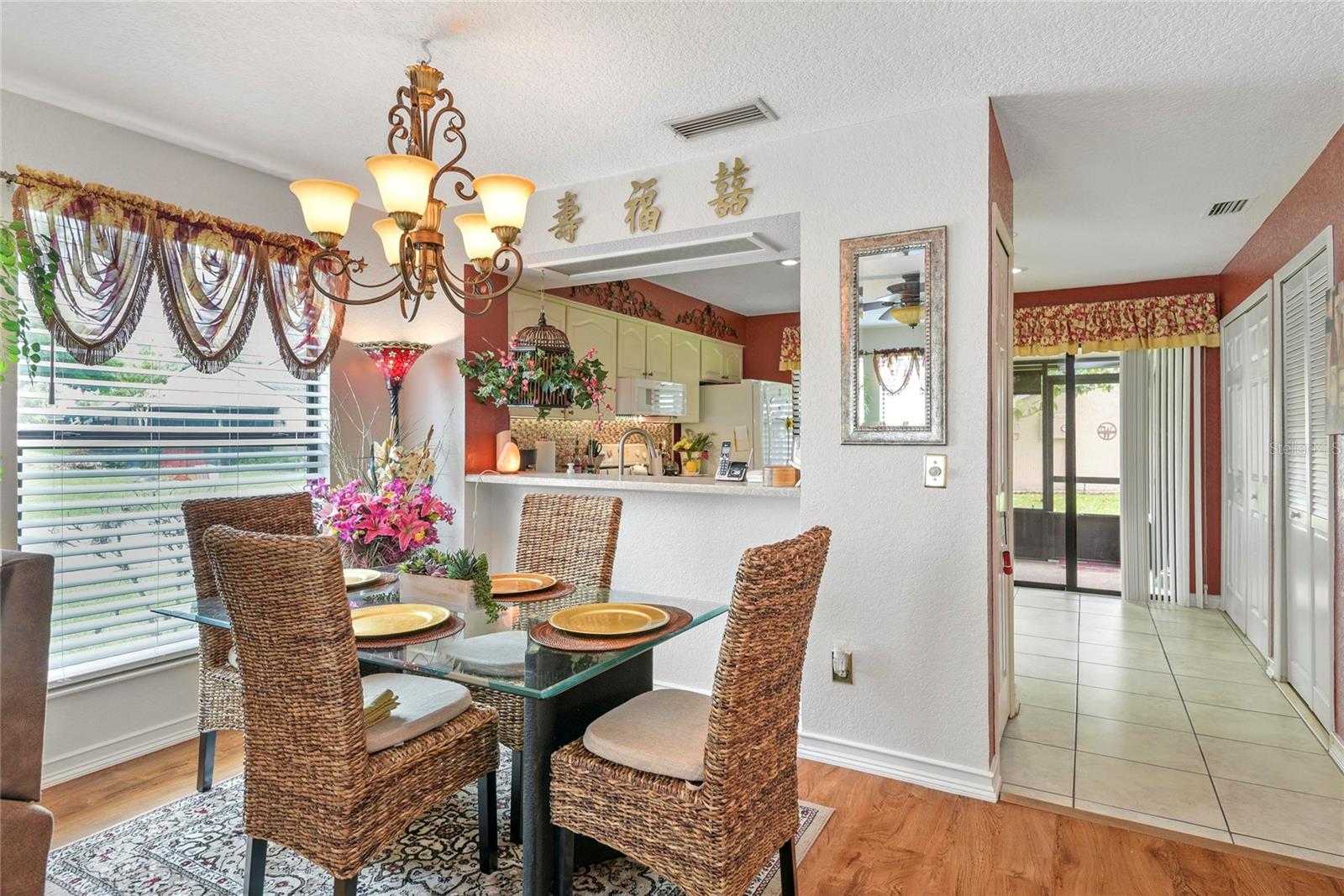 Image 8 of 32 For 610 Casa Park G Court