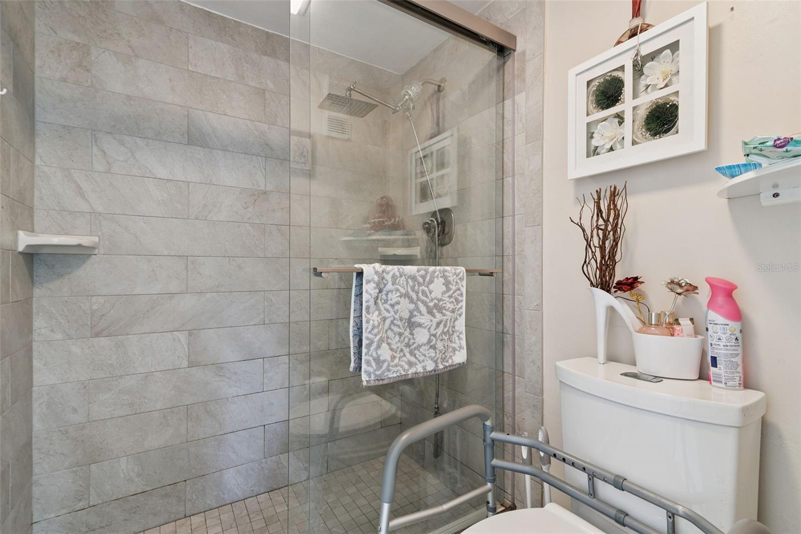 Image 13 of 36 For 530 Cranes Way 107