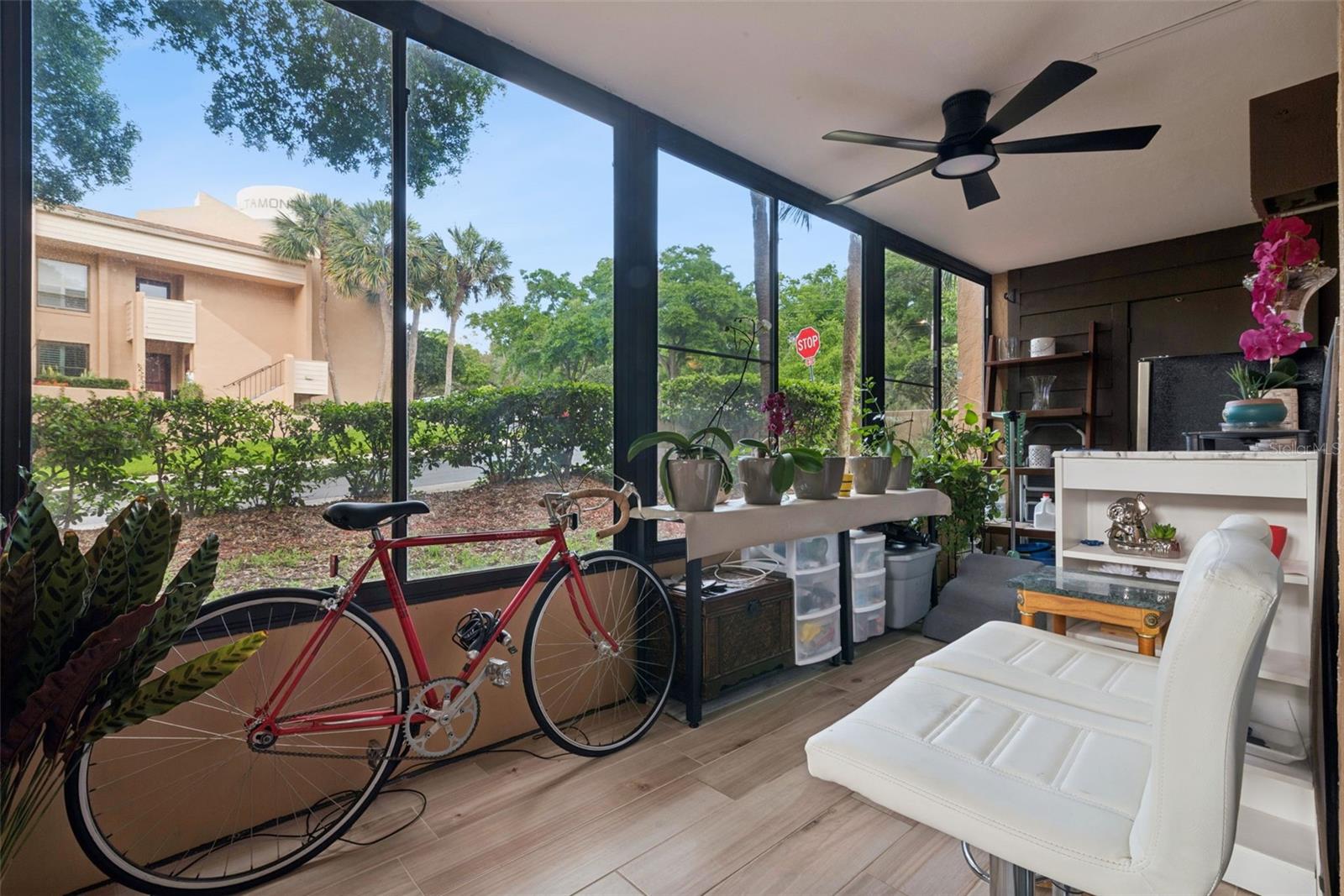 Image 19 of 36 For 530 Cranes Way 107