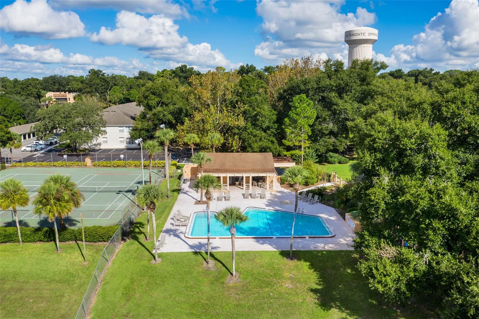 Image 32 of 36 For 530 Cranes Way 107