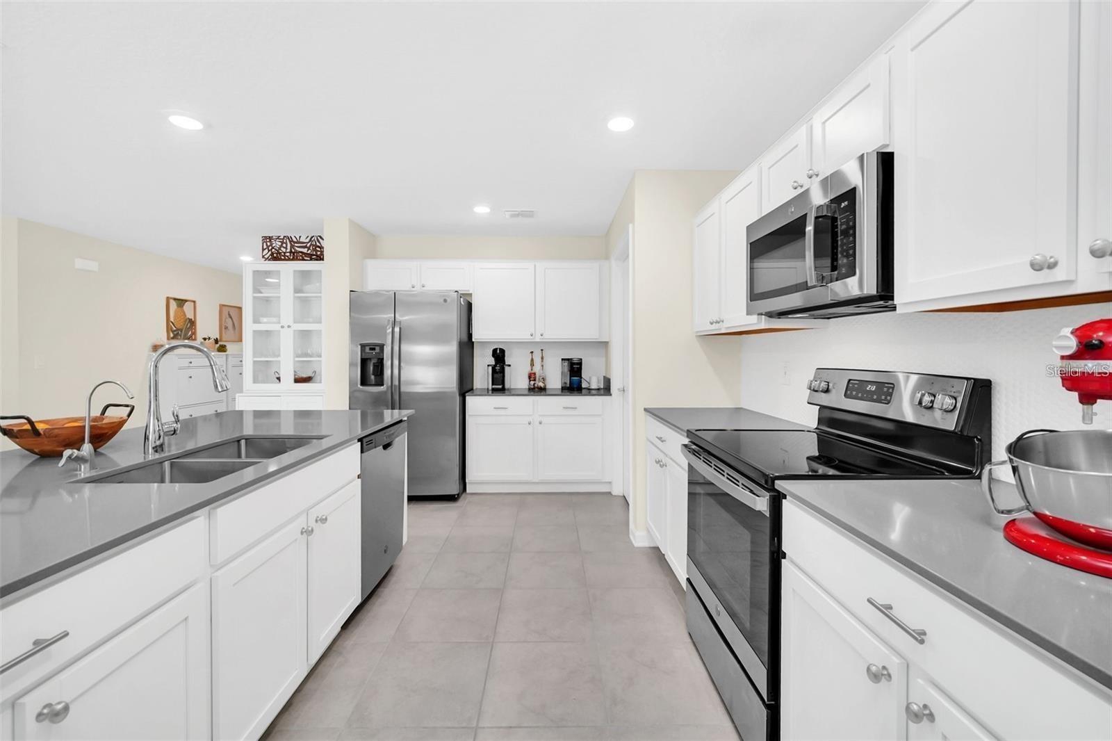 Image 6 of 30 For 4382 Sunny Creek Pl