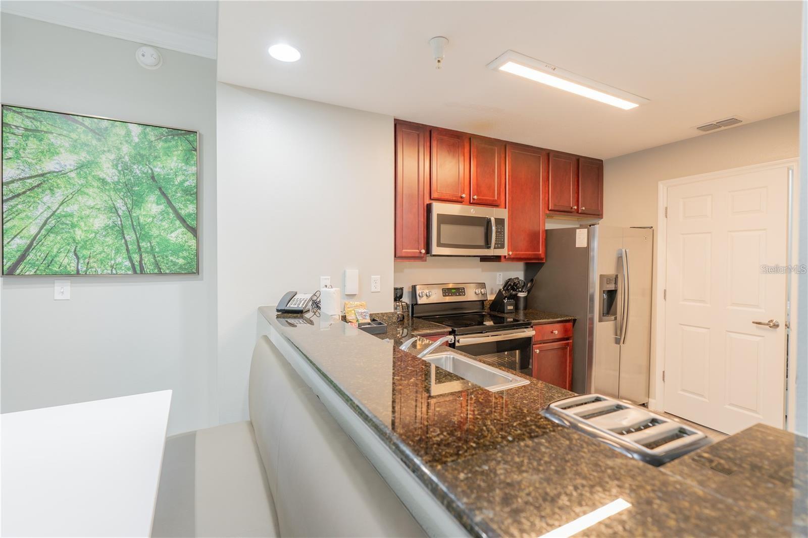 Image 19 of 50 For 14501 Grove Resort Avenue 1310