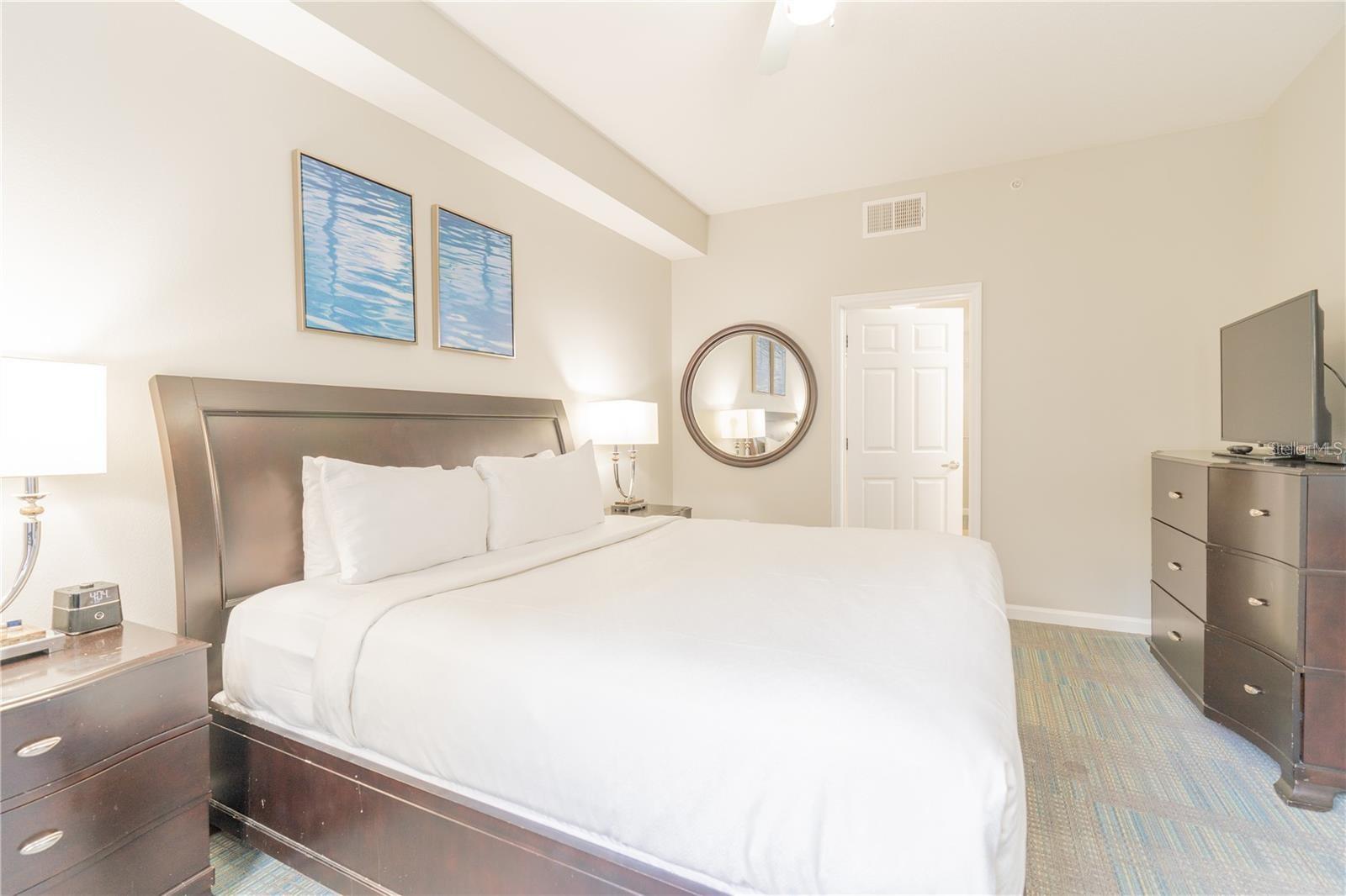 Image 23 of 50 For 14501 Grove Resort Avenue 1310
