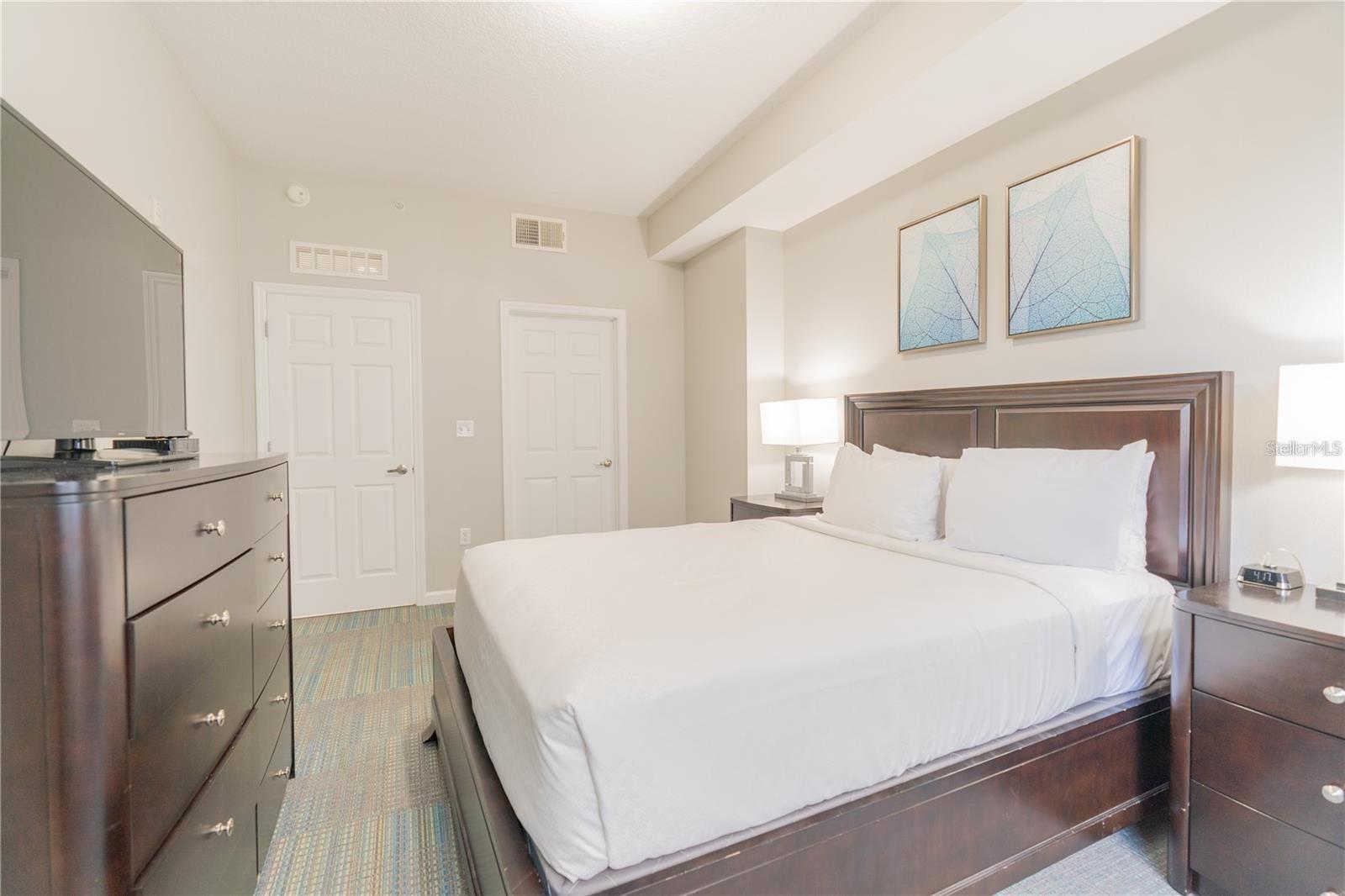 Image 33 of 50 For 14501 Grove Resort Avenue 1310