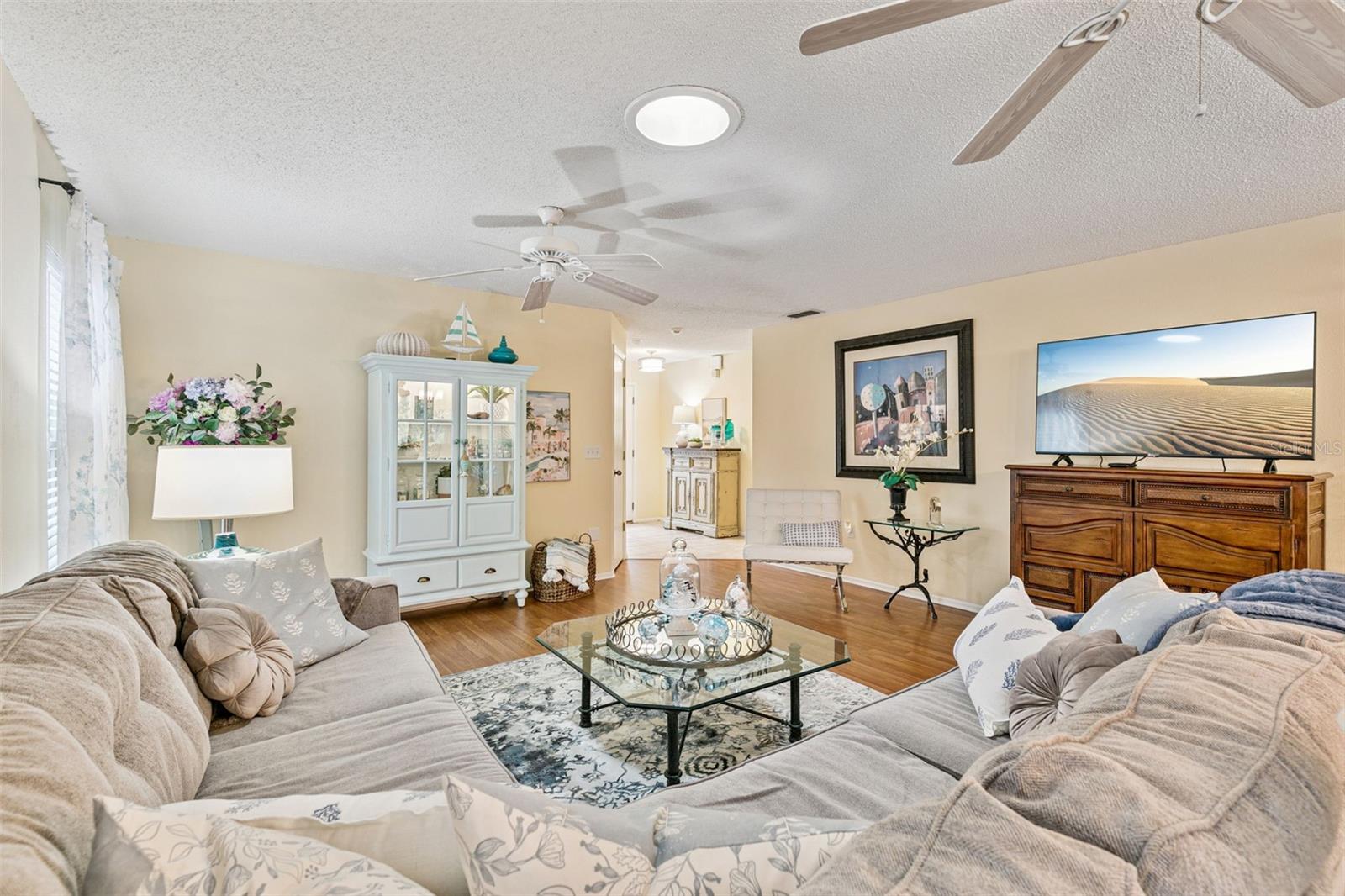 Image 4 of 32 For 371 Augustine Court