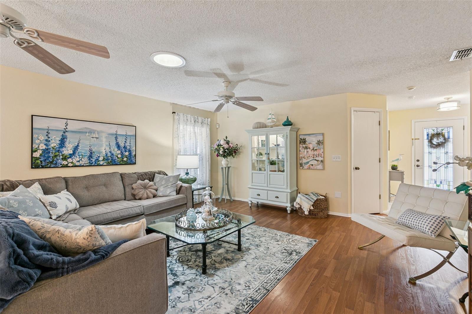 Image 6 of 32 For 371 Augustine Court