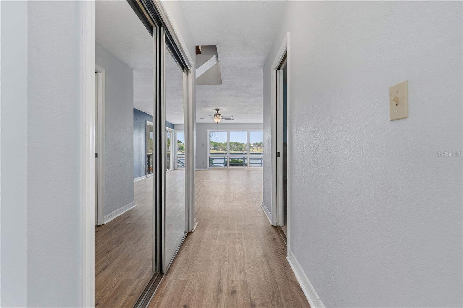 Image 14 of 27 For 1318 Chebon Ct Court Unit E-f