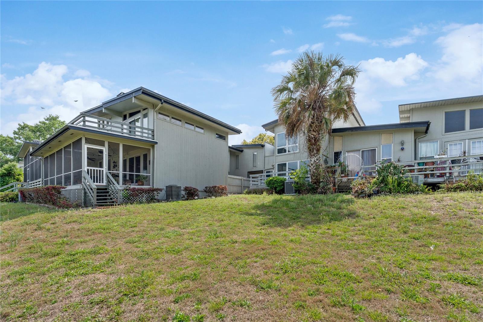 Image 24 of 27 For 1318 Chebon Ct Court Unit E-f