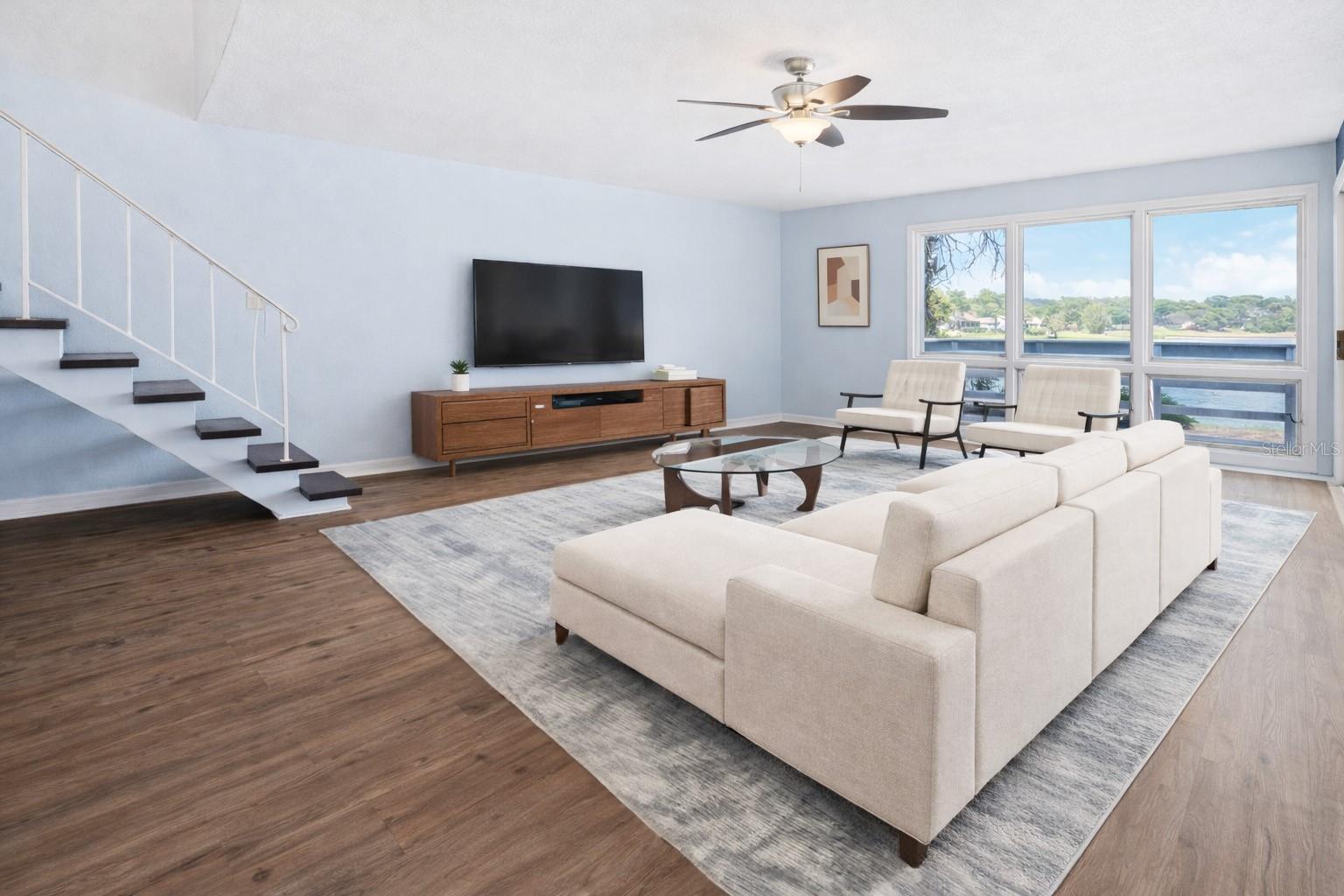 Image 3 of 27 For 1318 Chebon Ct Court Unit E-f