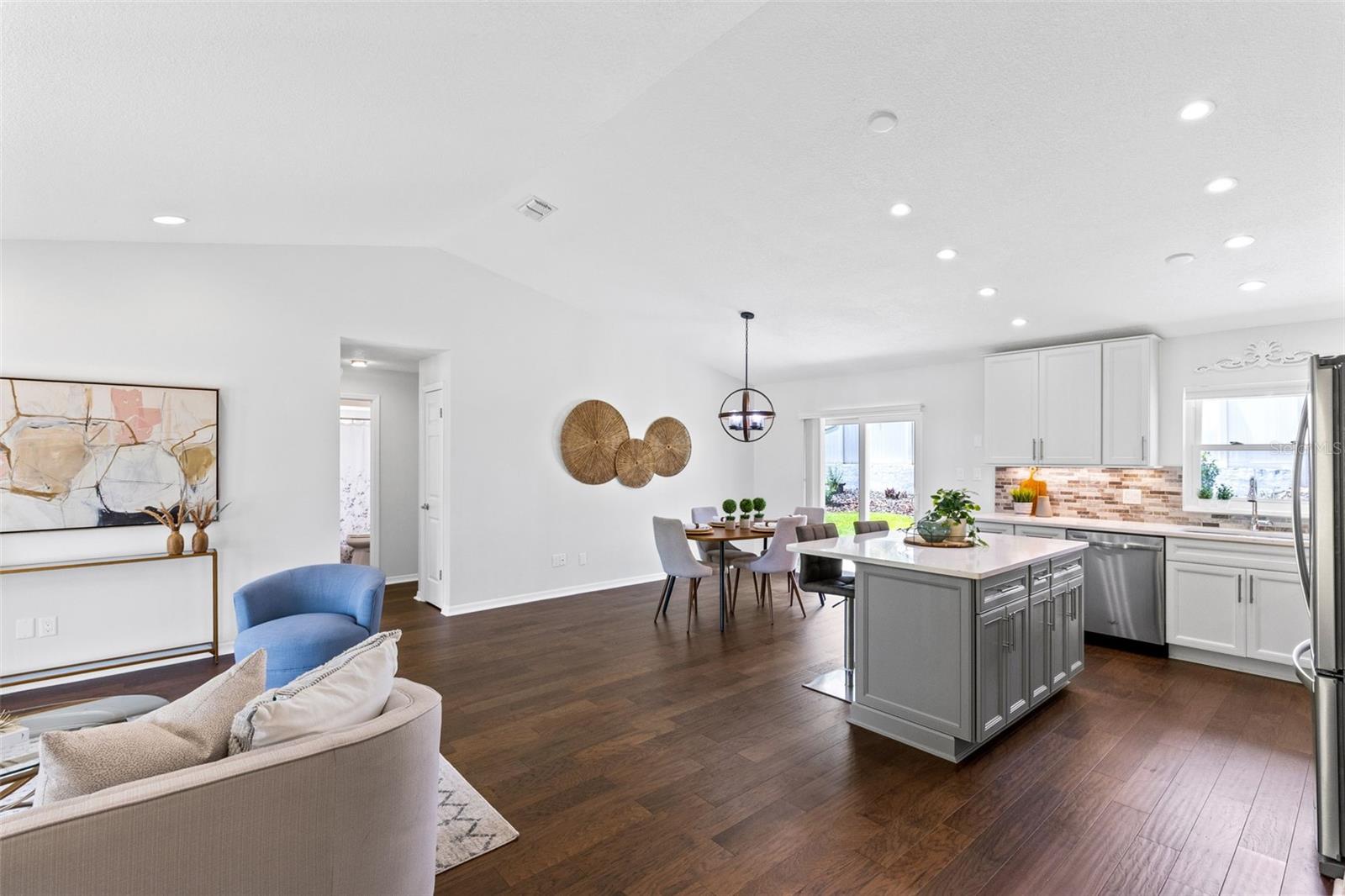 Image 2 of 24 For 834 Haulover Drive