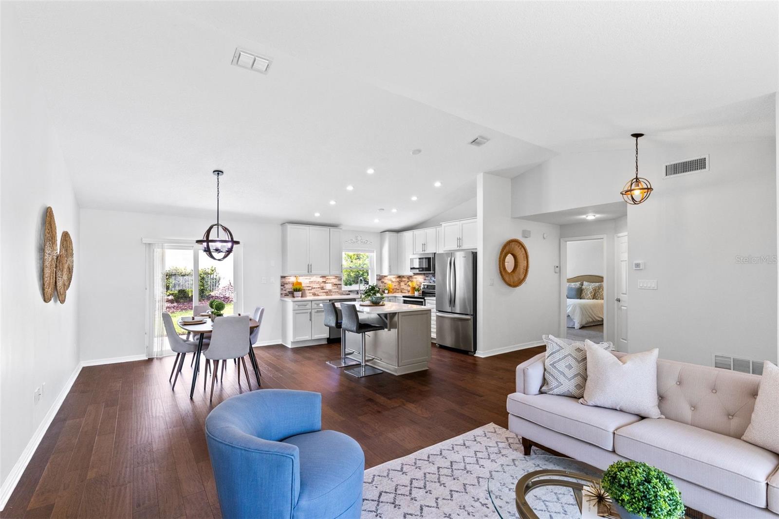 Image 5 of 24 For 834 Haulover Drive