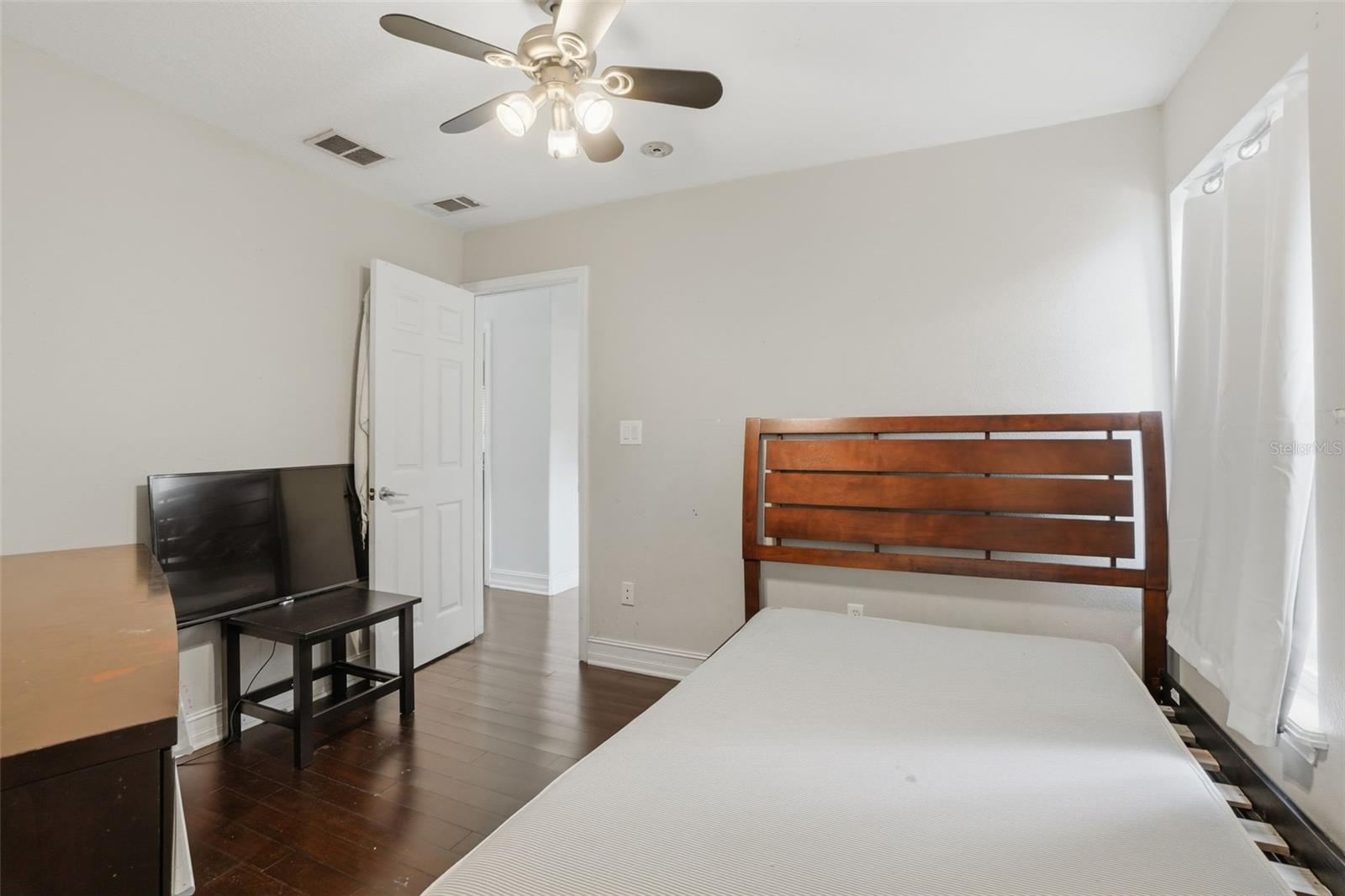 Image 28 of 34 For 5219 Mystic Pointe Court