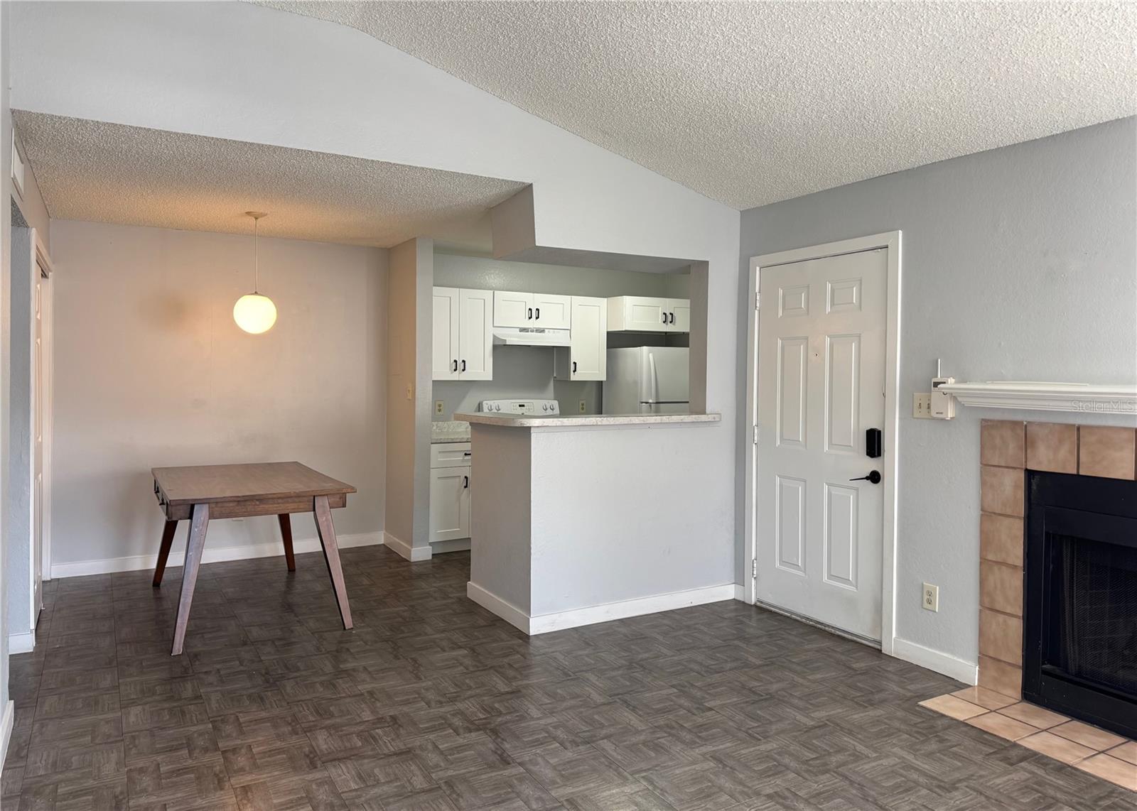 Image 10 of 23 For 5540 Devonbriar Way 203