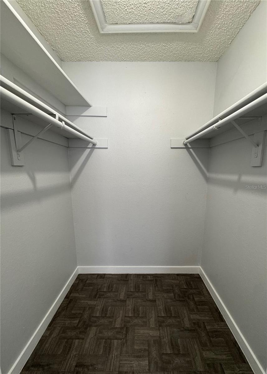 Image 9 of 23 For 5540 Devonbriar Way 203