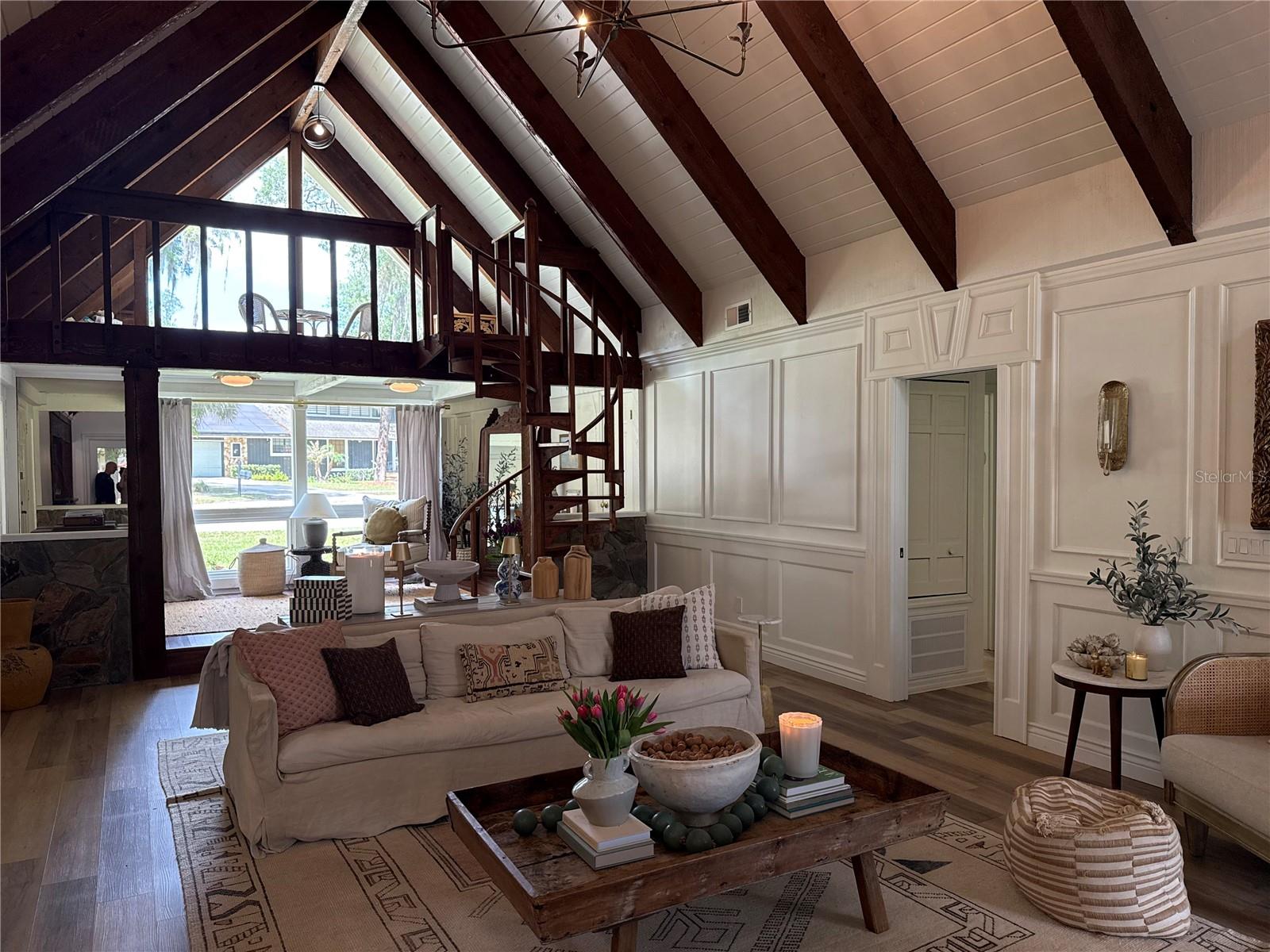 Image 14 of 74 For 521 Granada Way