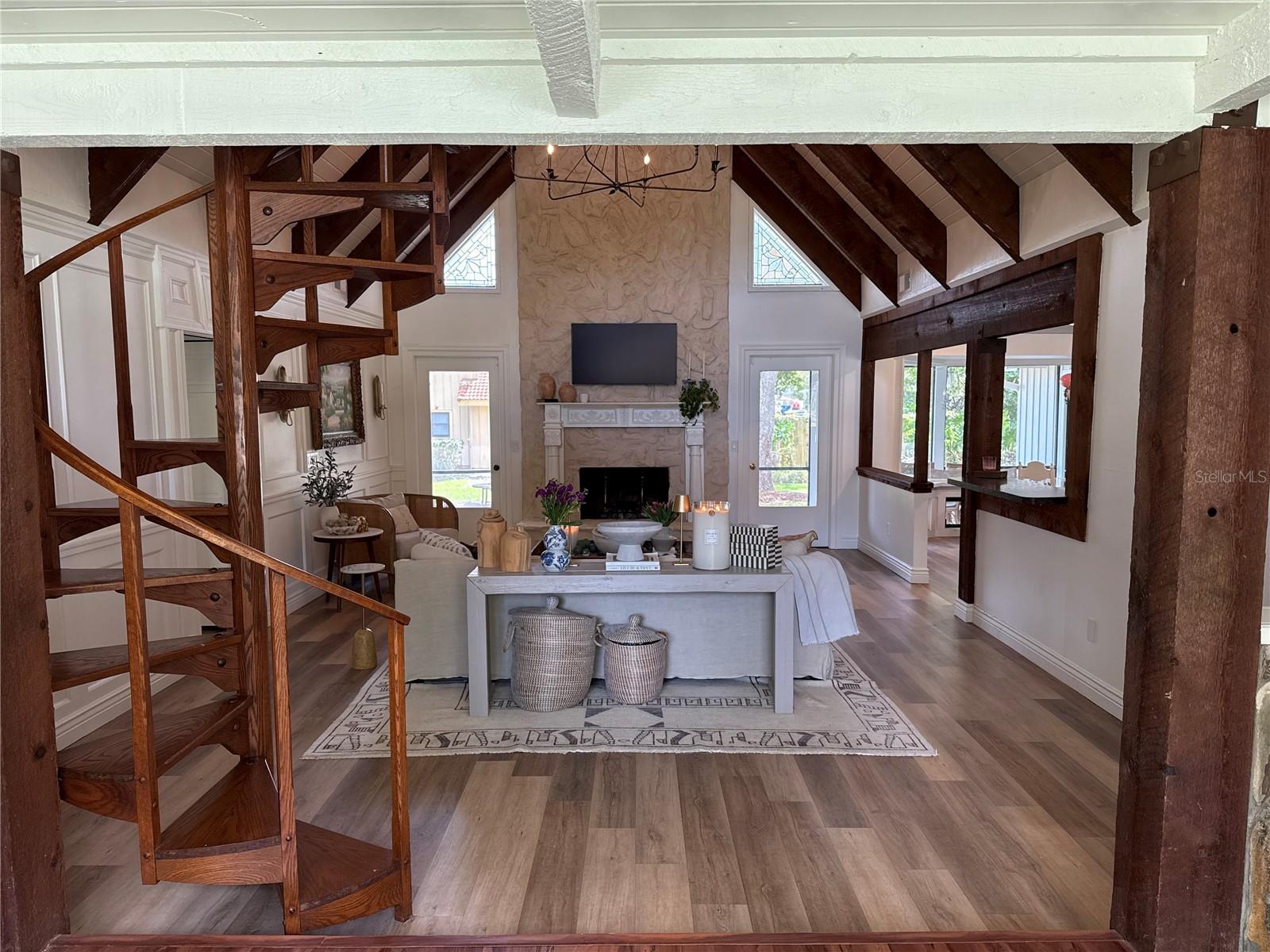 Image 21 of 74 For 521 Granada Way