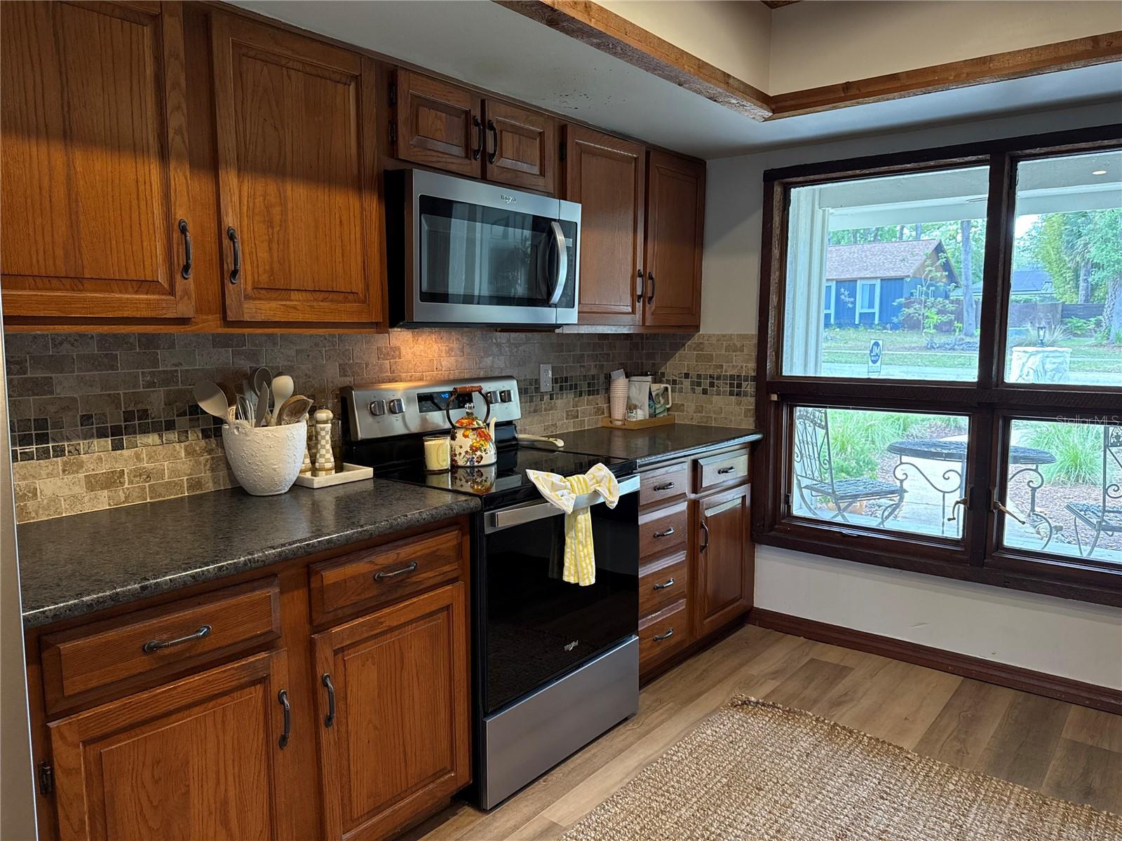 Image 23 of 74 For 521 Granada Way