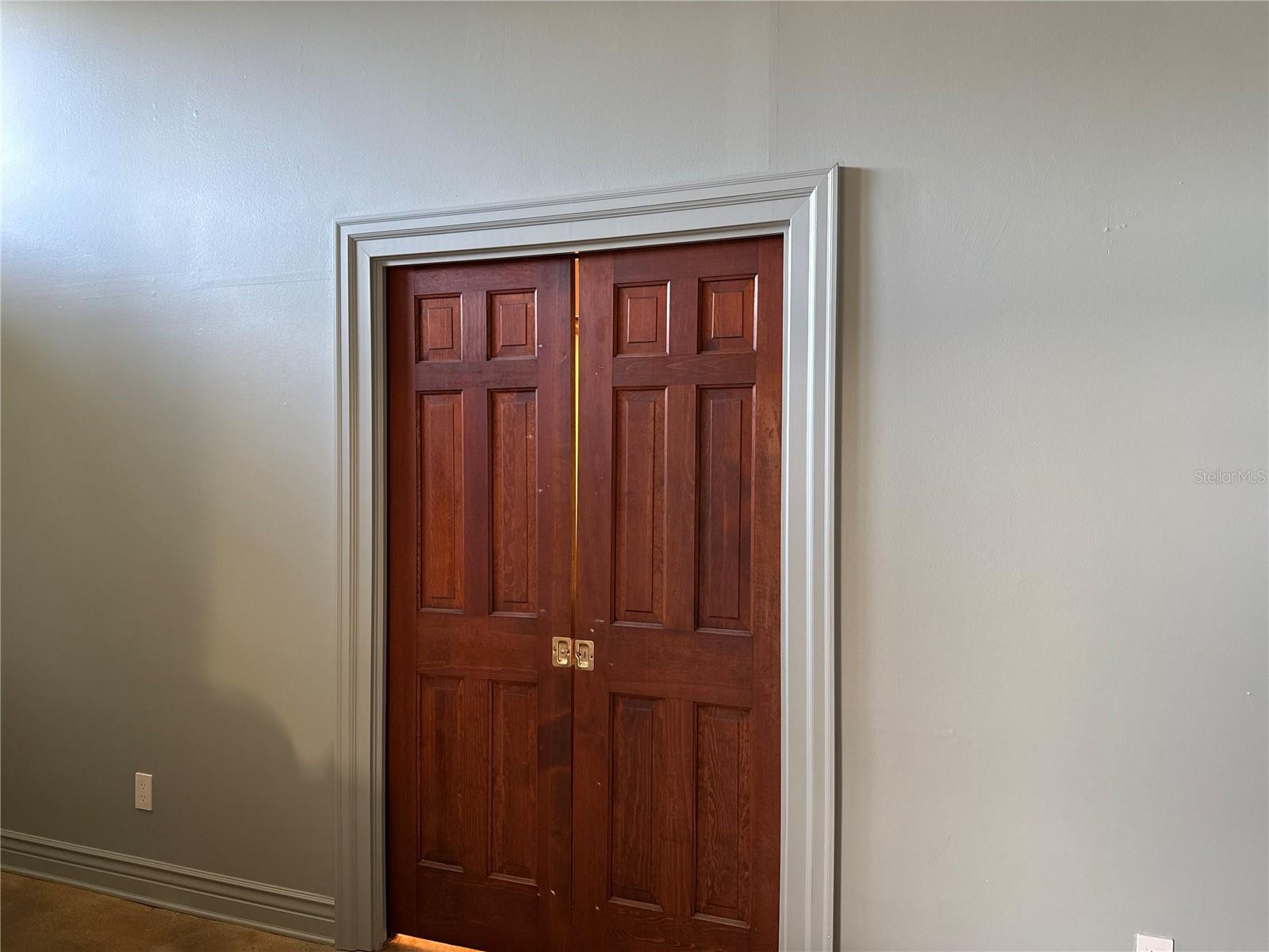 Image 31 of 74 For 521 Granada Way