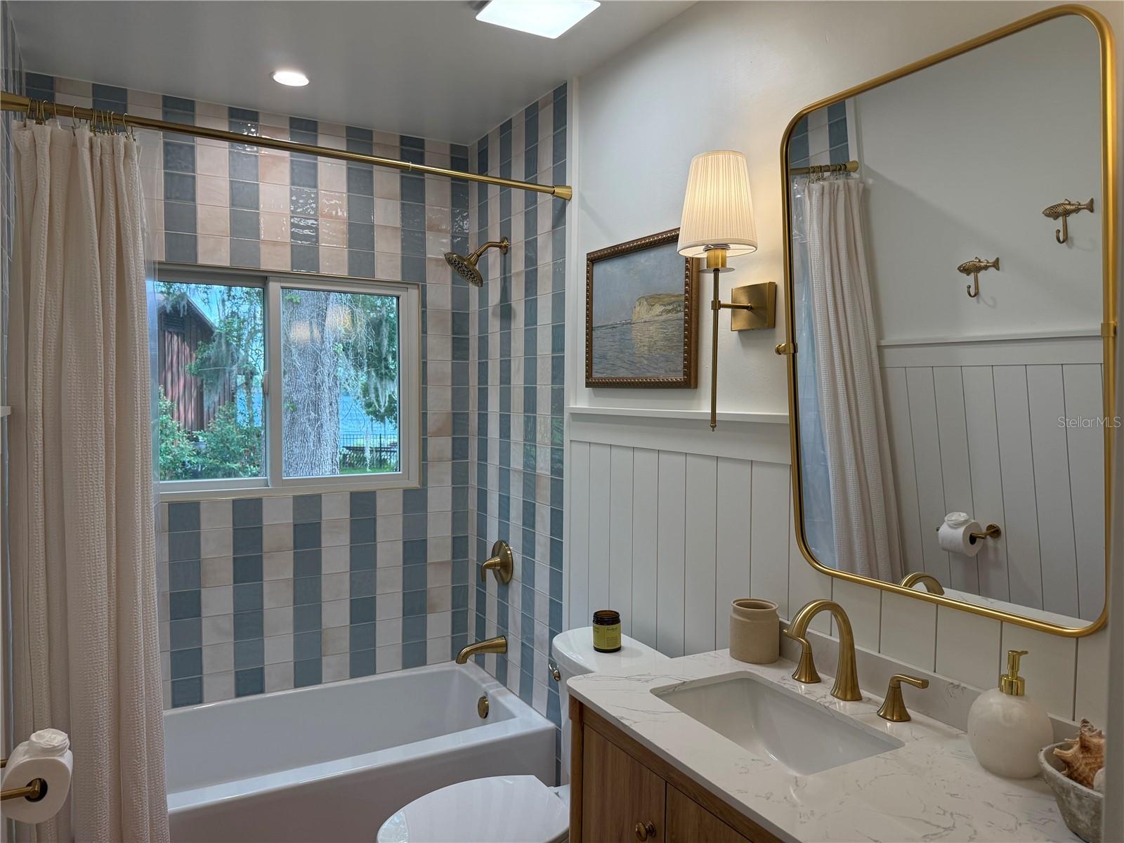 Image 43 of 74 For 521 Granada Way