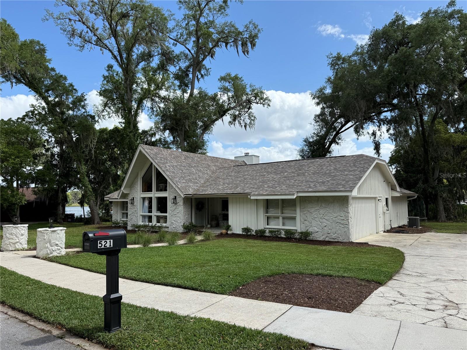 Image 6 of 74 For 521 Granada Way