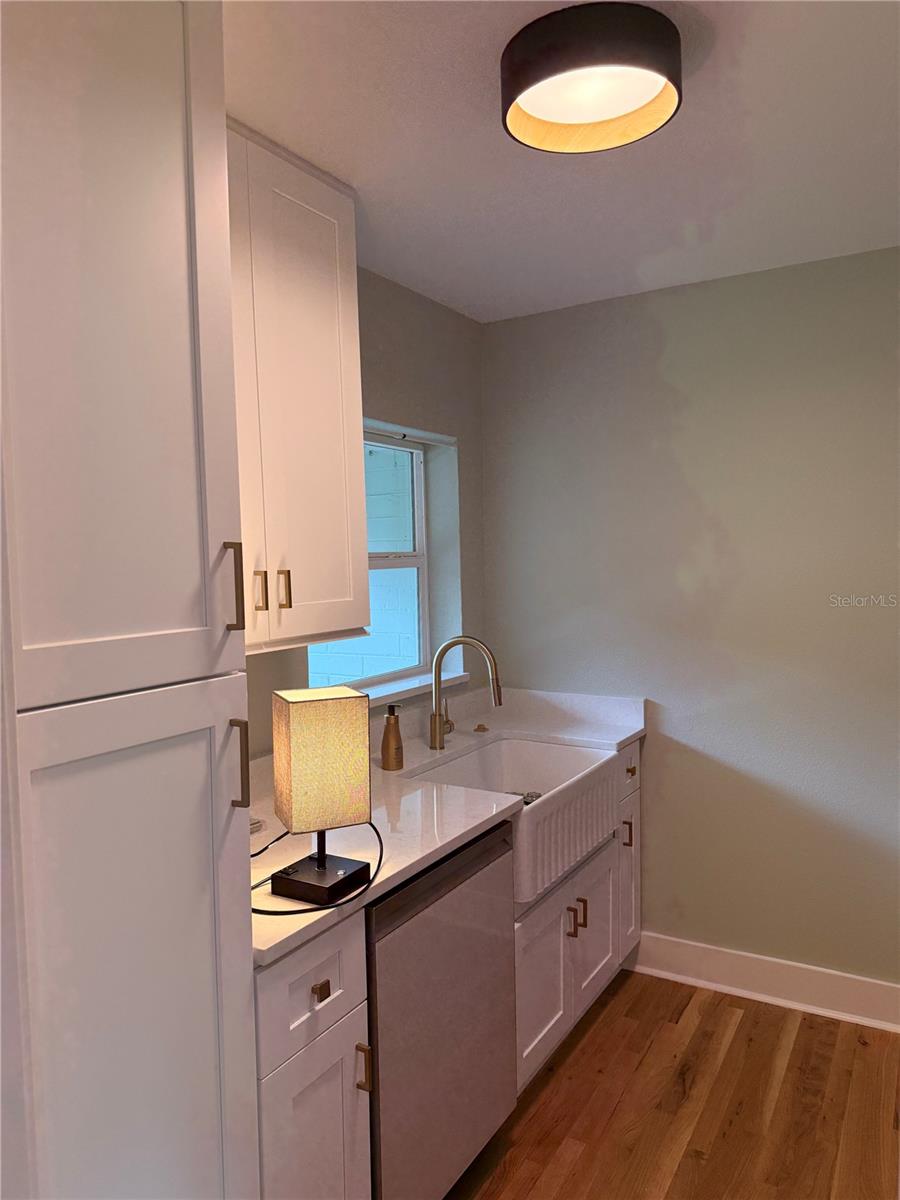 Image 5 of 21 For 238 Main Street