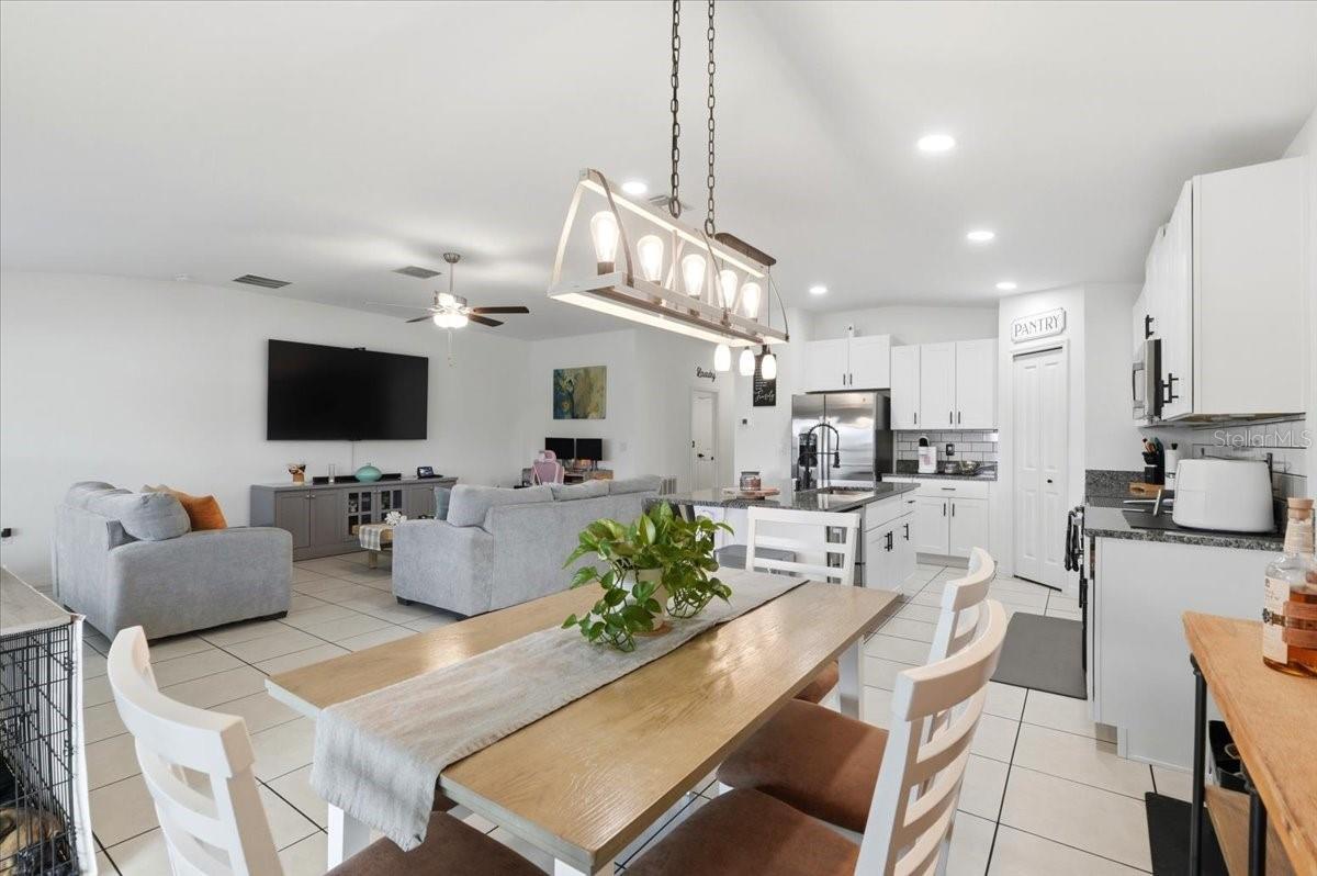 Image 16 of 51 For 1923 Red Loop