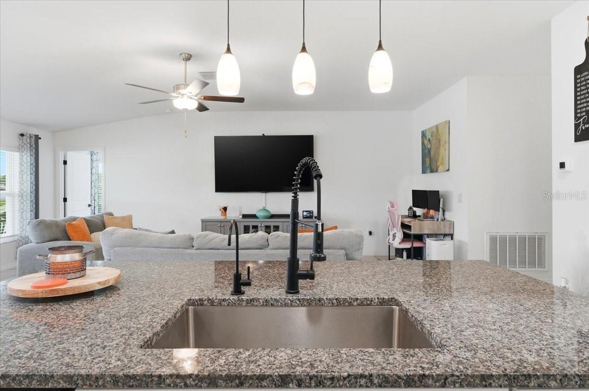 Image 19 of 51 For 1923 Red Loop