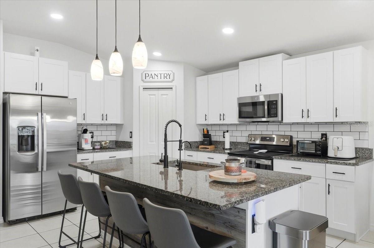 Image 20 of 51 For 1923 Red Loop