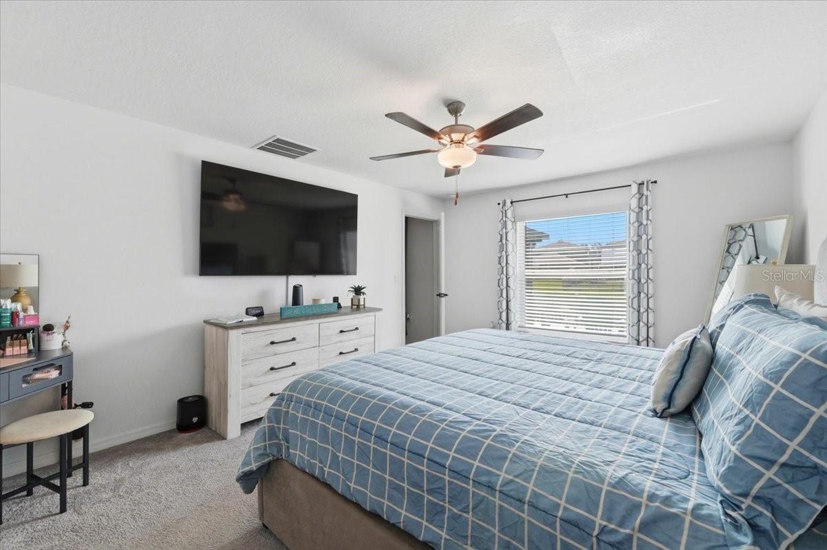 Image 24 of 51 For 1923 Red Loop